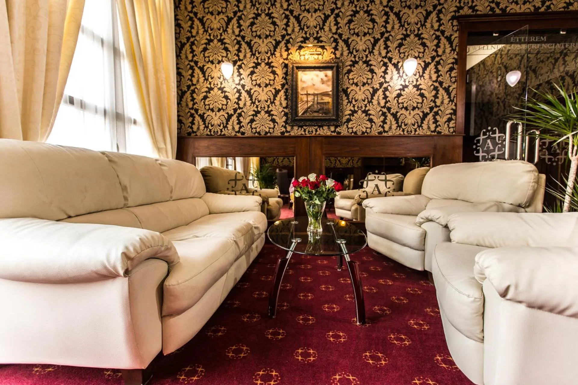 Communal lounge/ TV room in Boutique Hotel Annuska