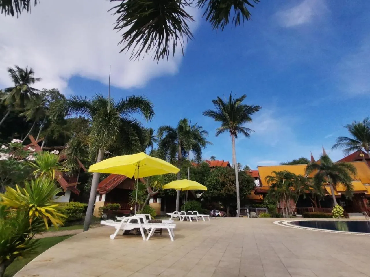 Swimming pool in Grand Sea Beach Resort