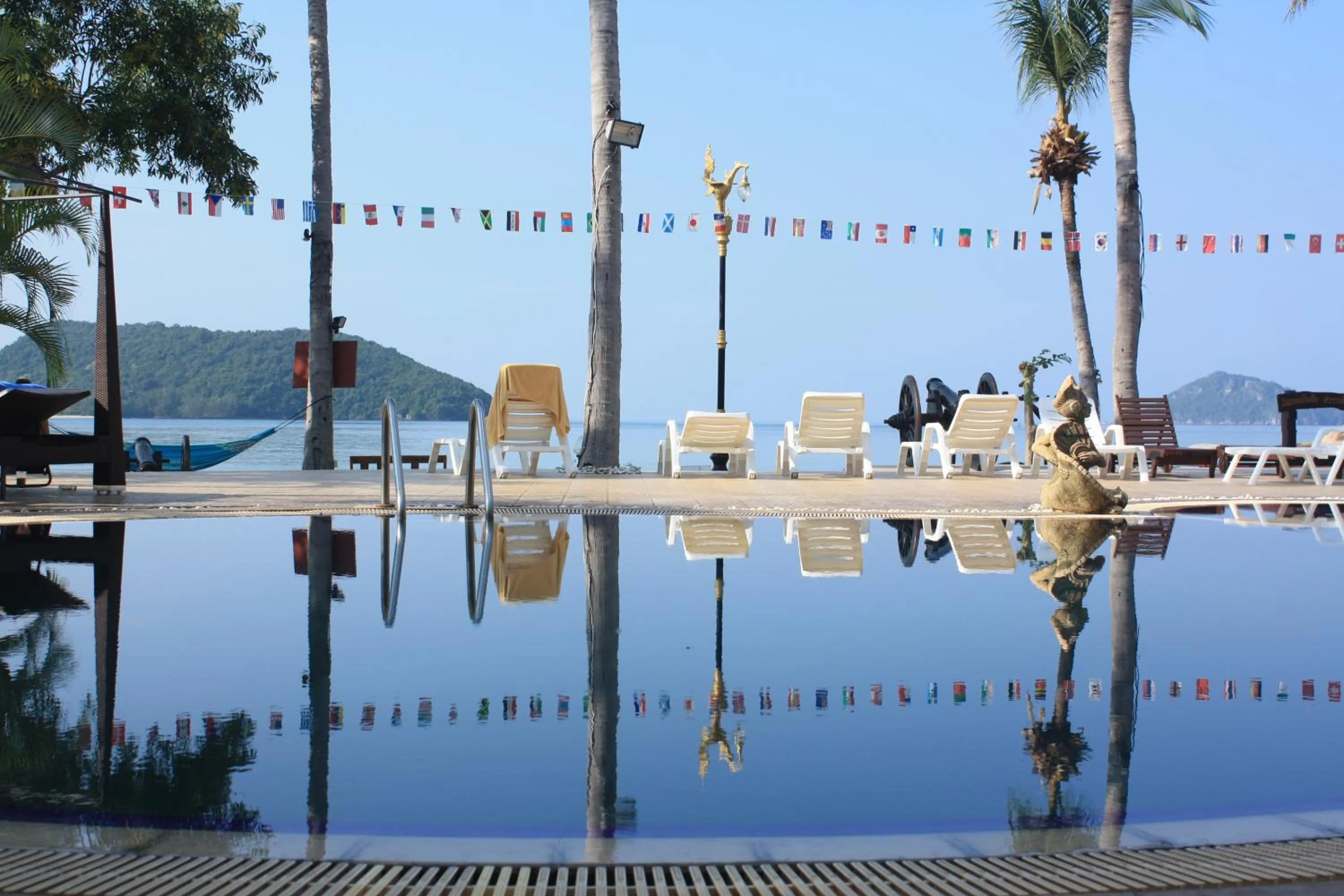 Swimming pool in Grand Sea Beach Resort
