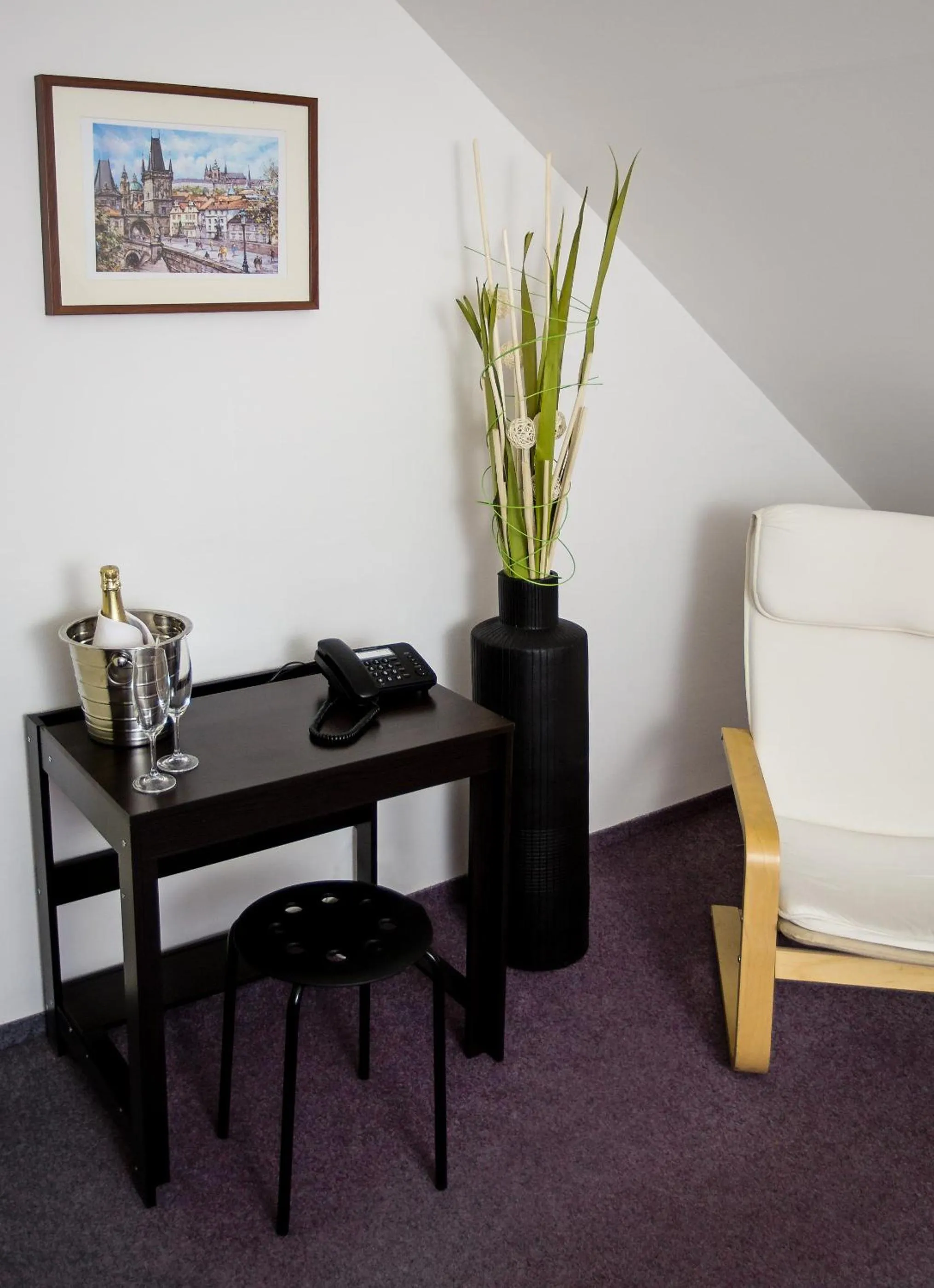 Seating area in Bona Serva