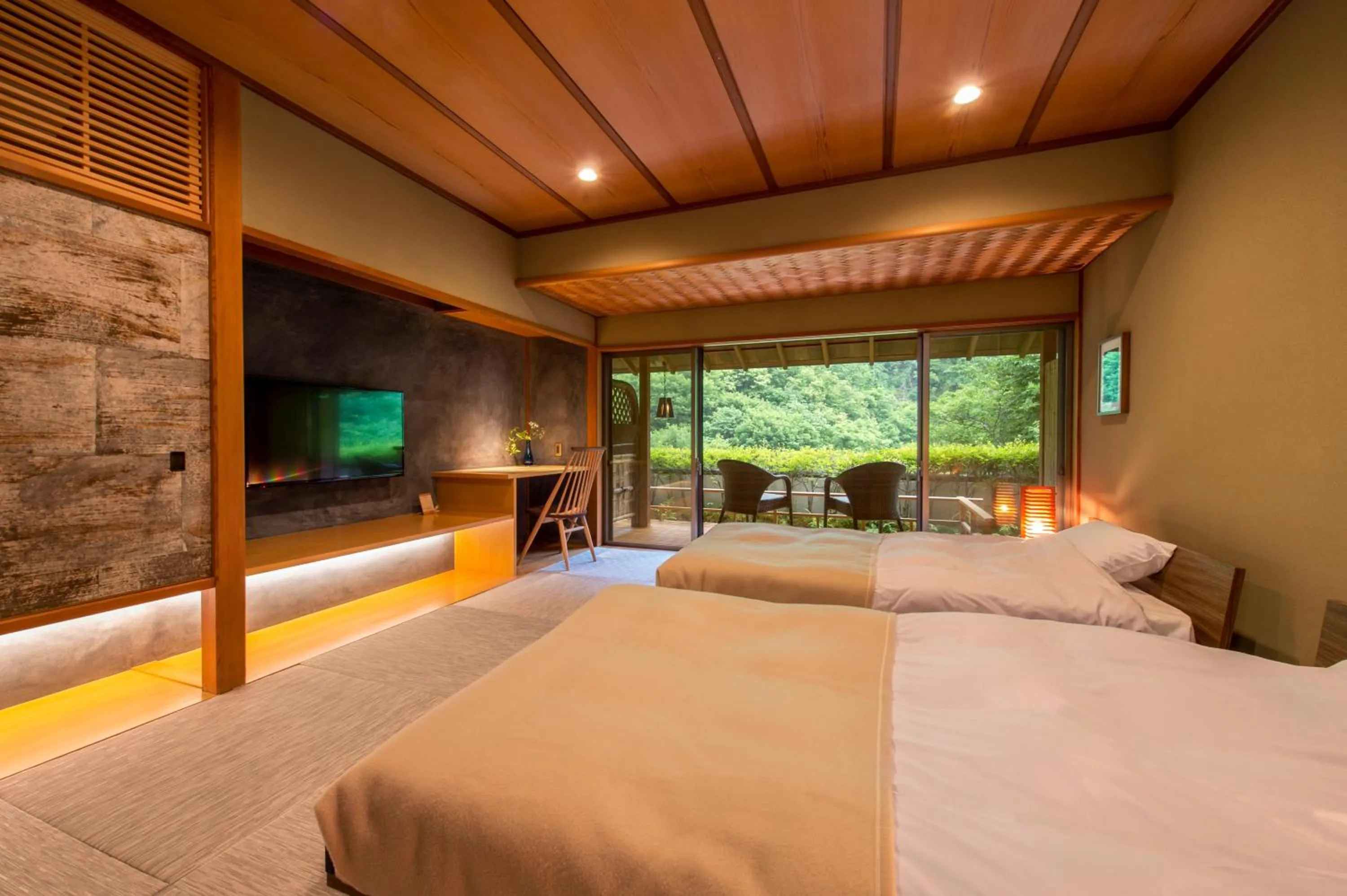 Balcony/Terrace, Bed in Fujiiso