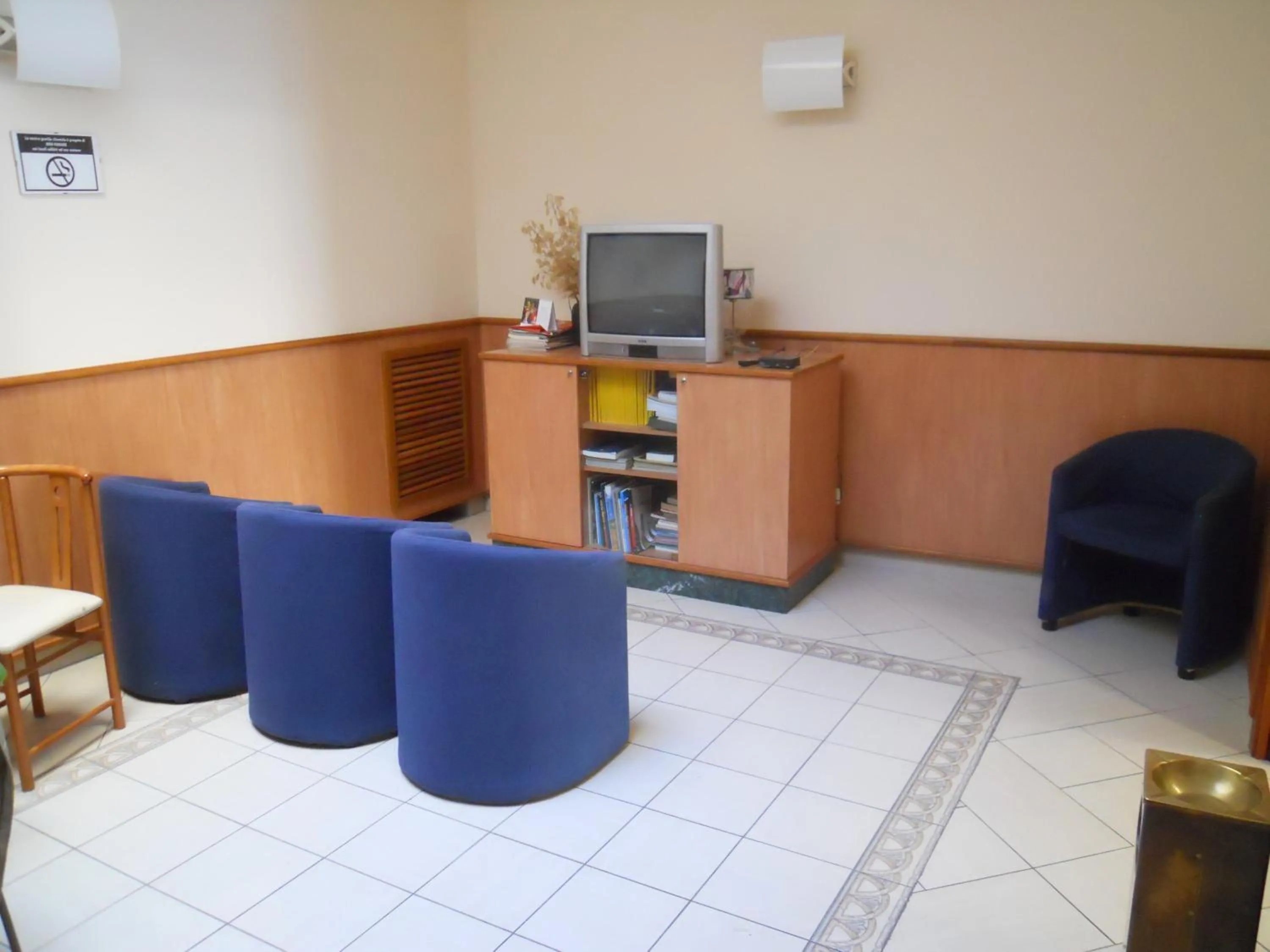 Lobby or reception in Albergo Italia