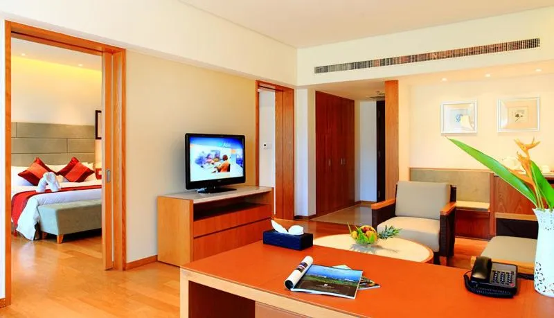 Photo of the whole room, Bed in Mingshen Golf & Bay Resort Sanya