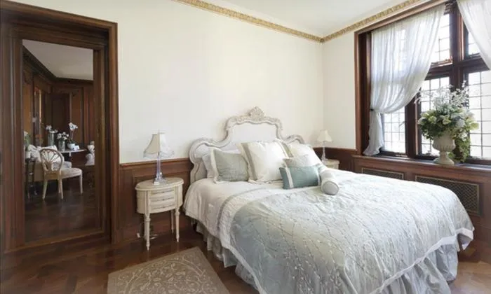 Bed in The Castle at Skylands Manor