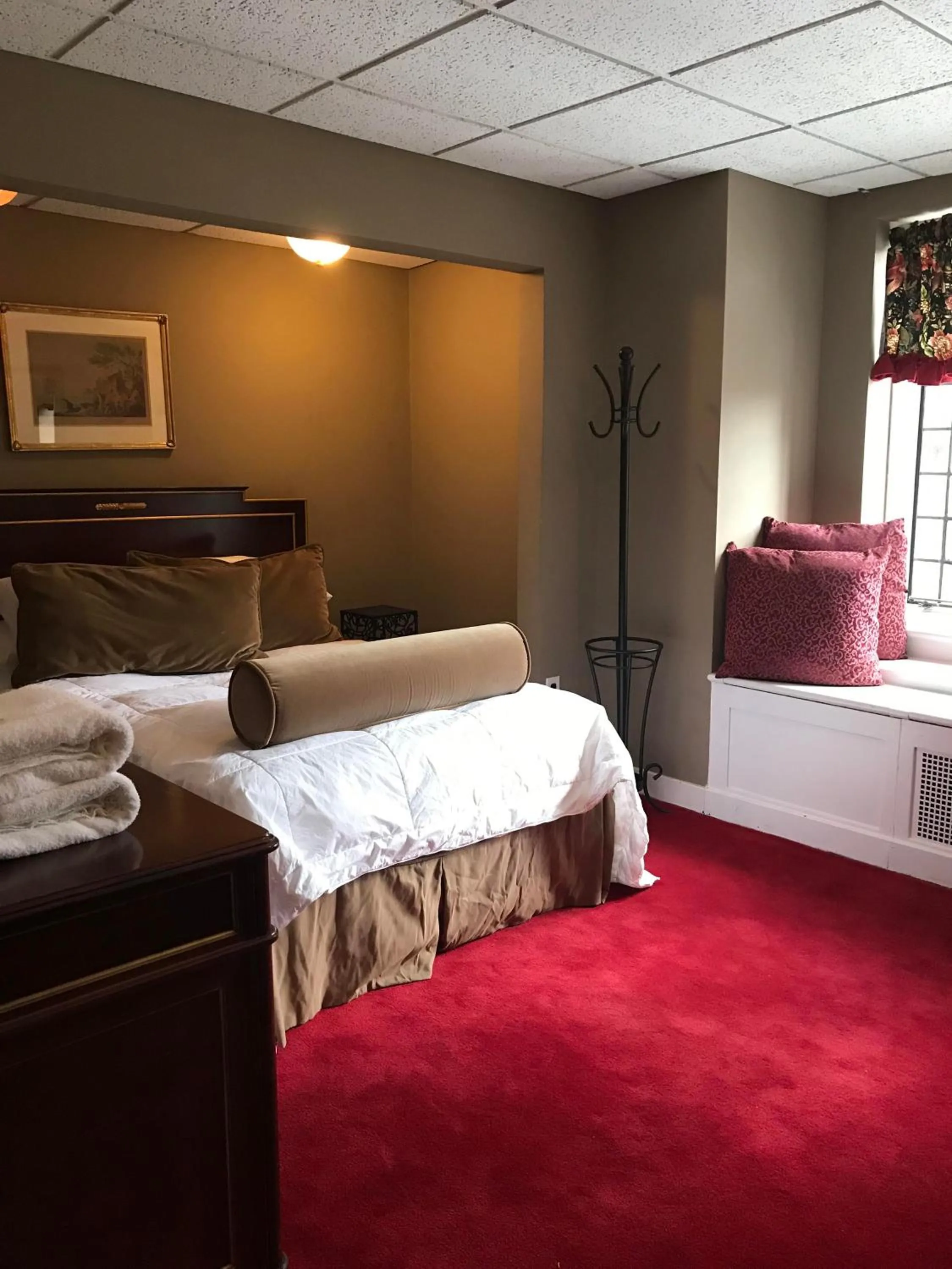 Bed in The Castle at Skylands Manor