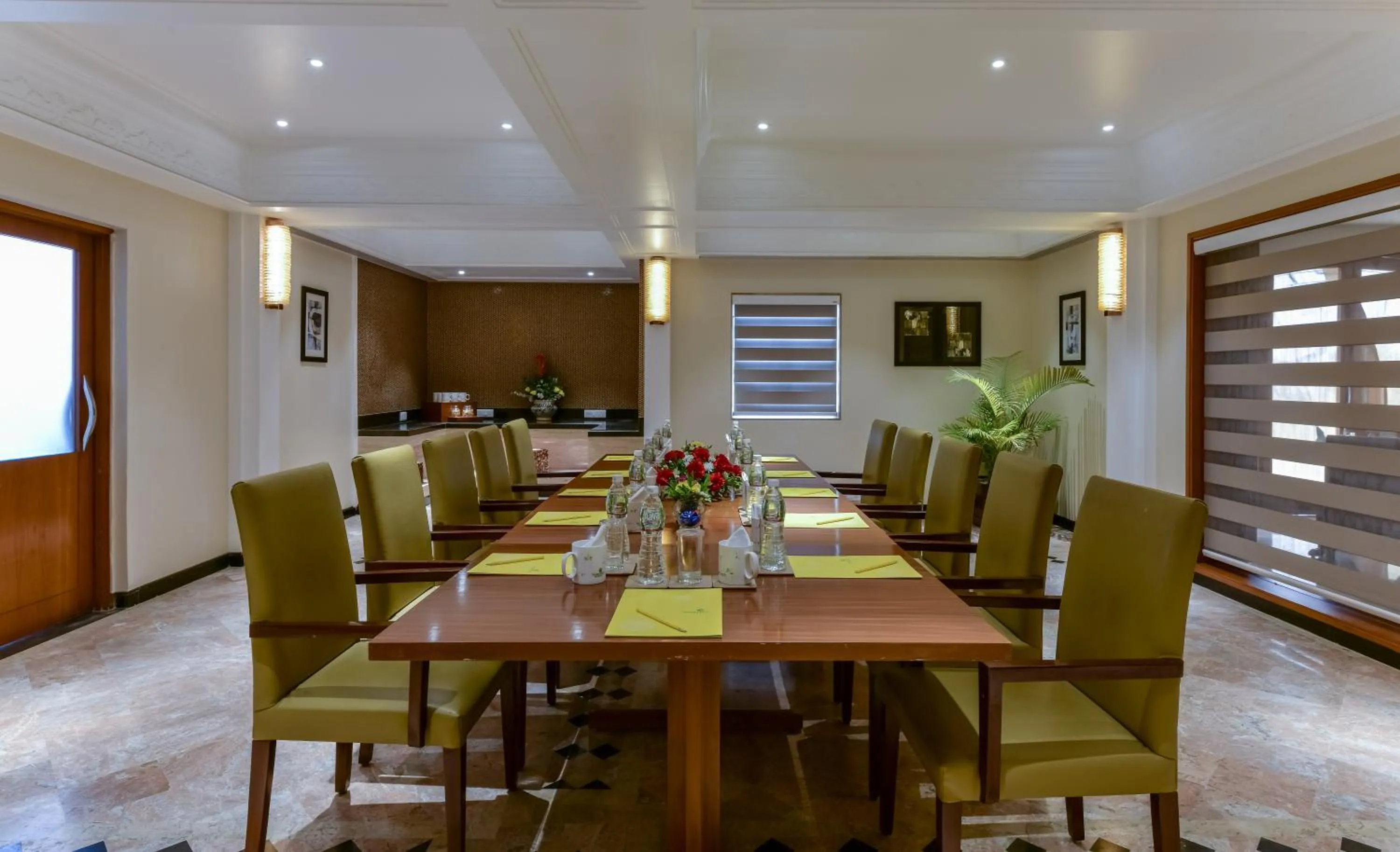 Restaurant/places to eat in Lemon Tree Premier “The Atrium” Ahmedabad