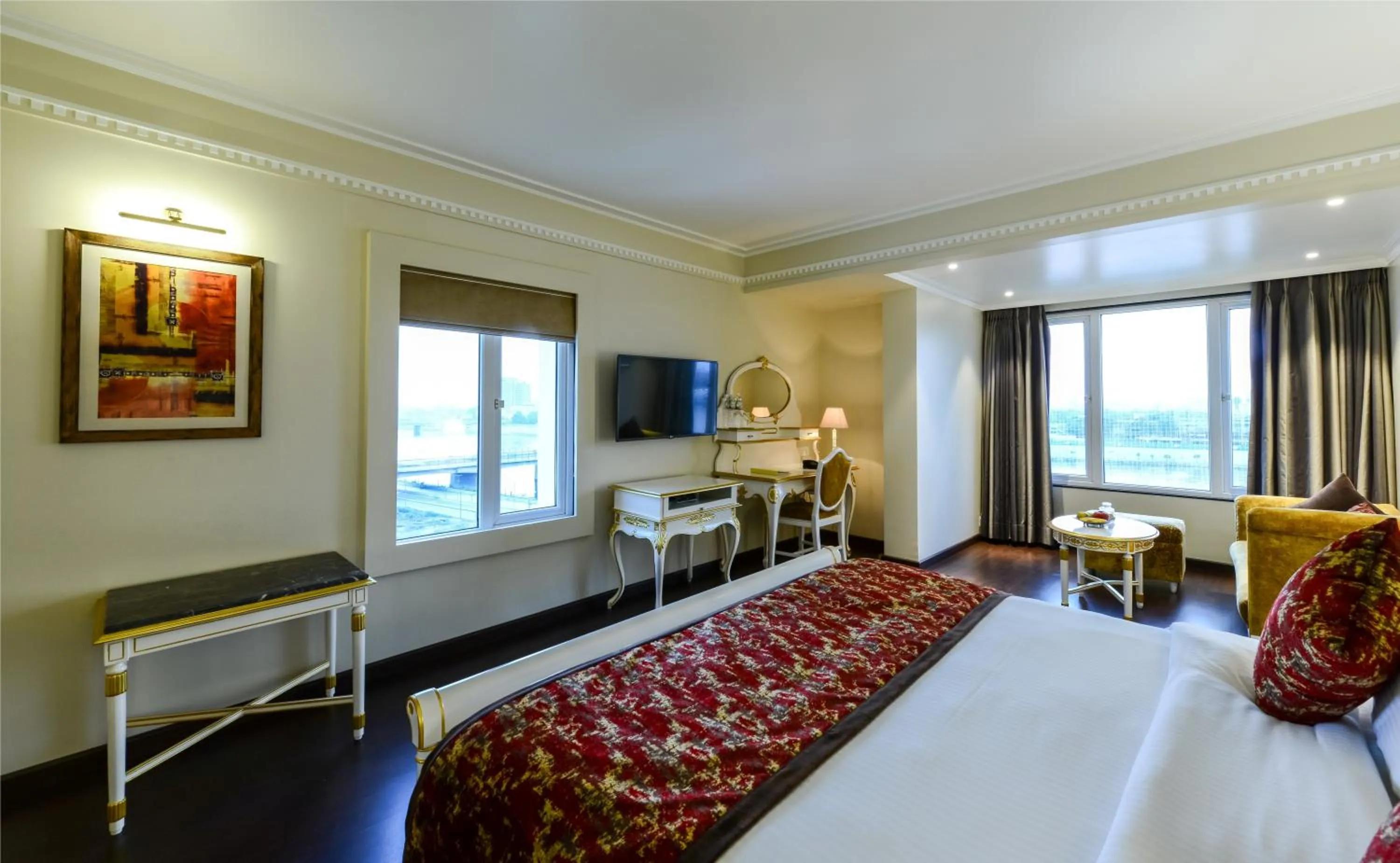 Bedroom, Bed in Lemon Tree Premier “The Atrium” Ahmedabad