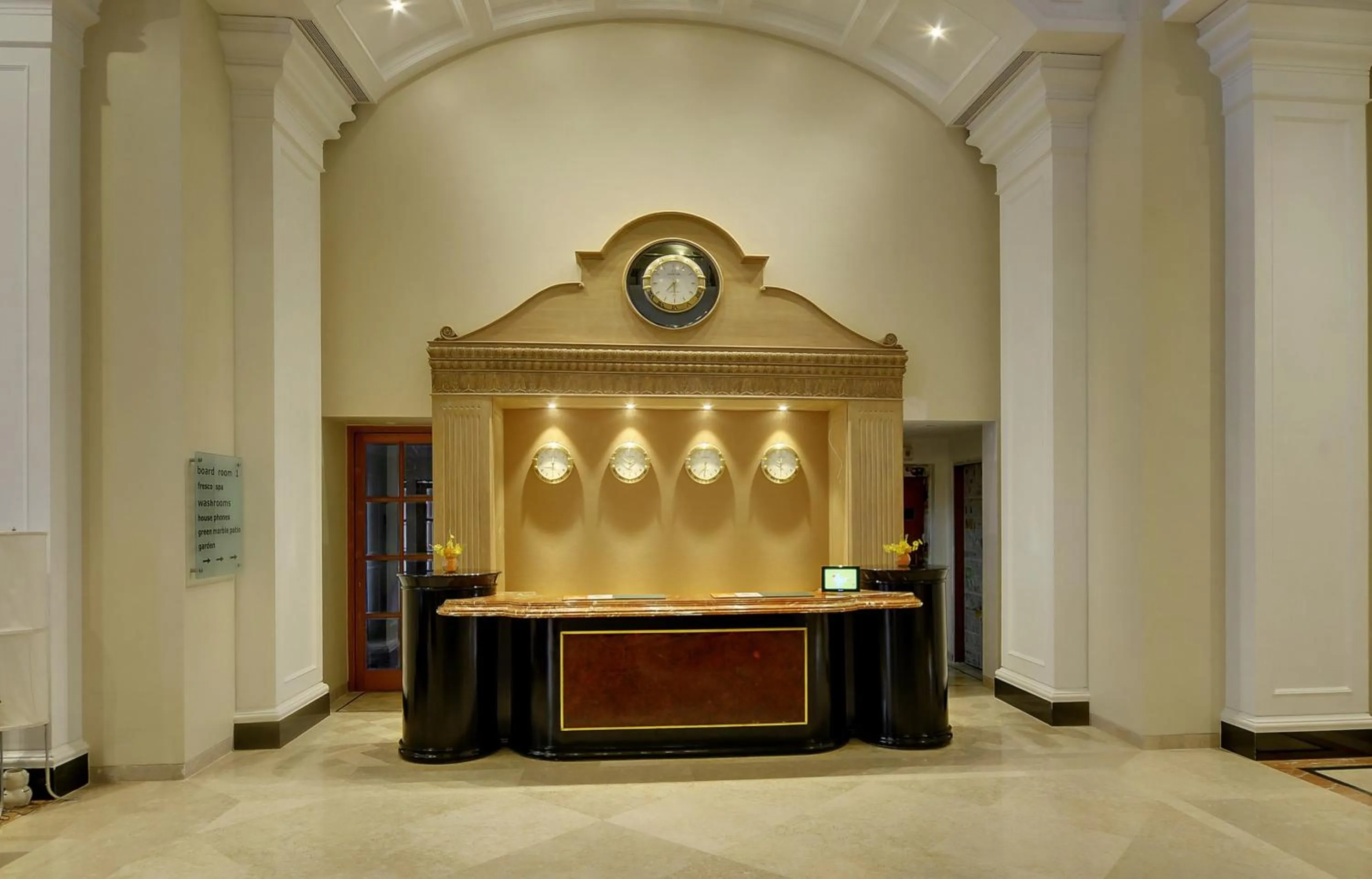 Lobby or reception in Lemon Tree Premier “The Atrium” Ahmedabad