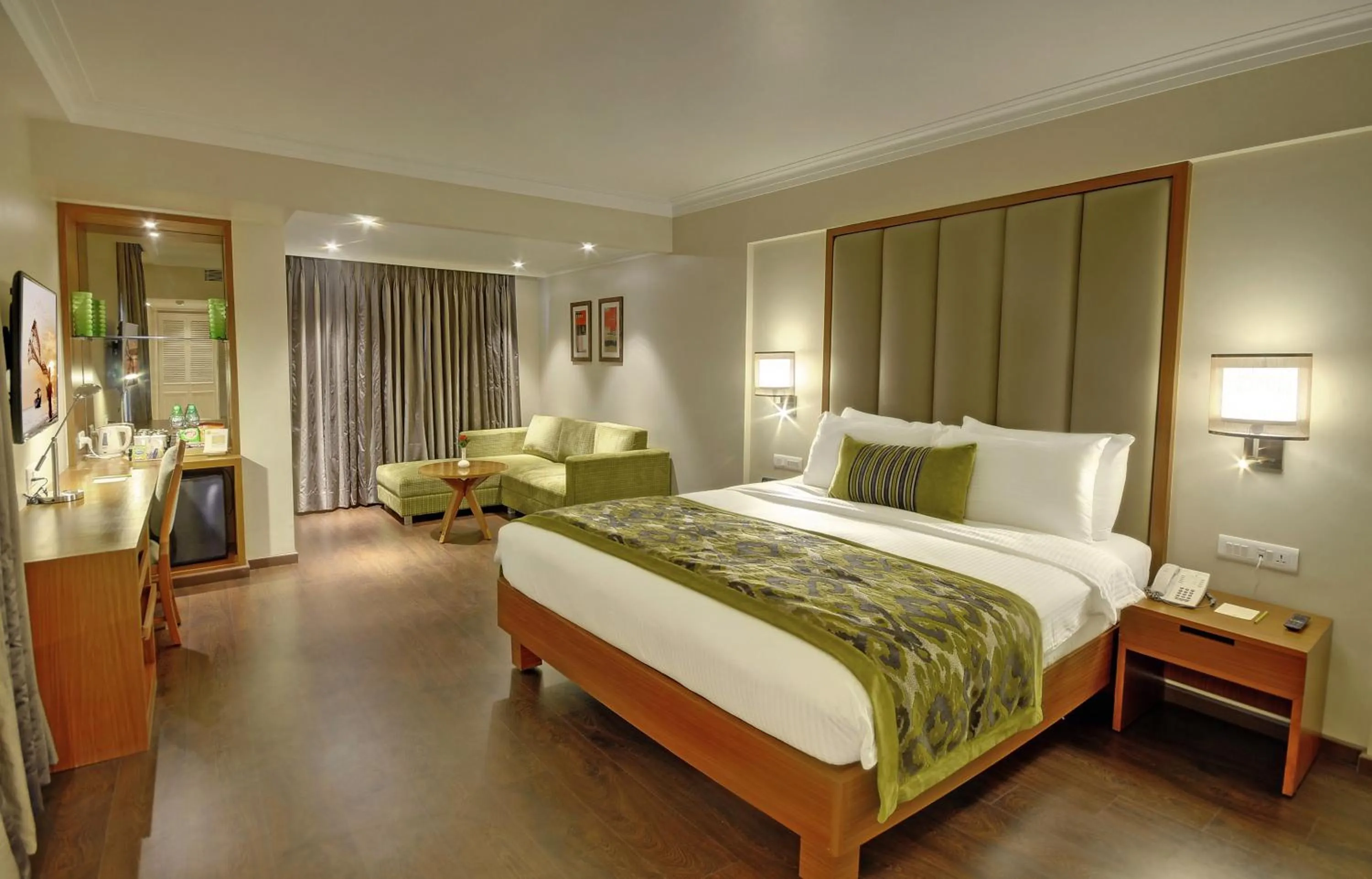 Bed in Lemon Tree Premier “The Atrium” Ahmedabad