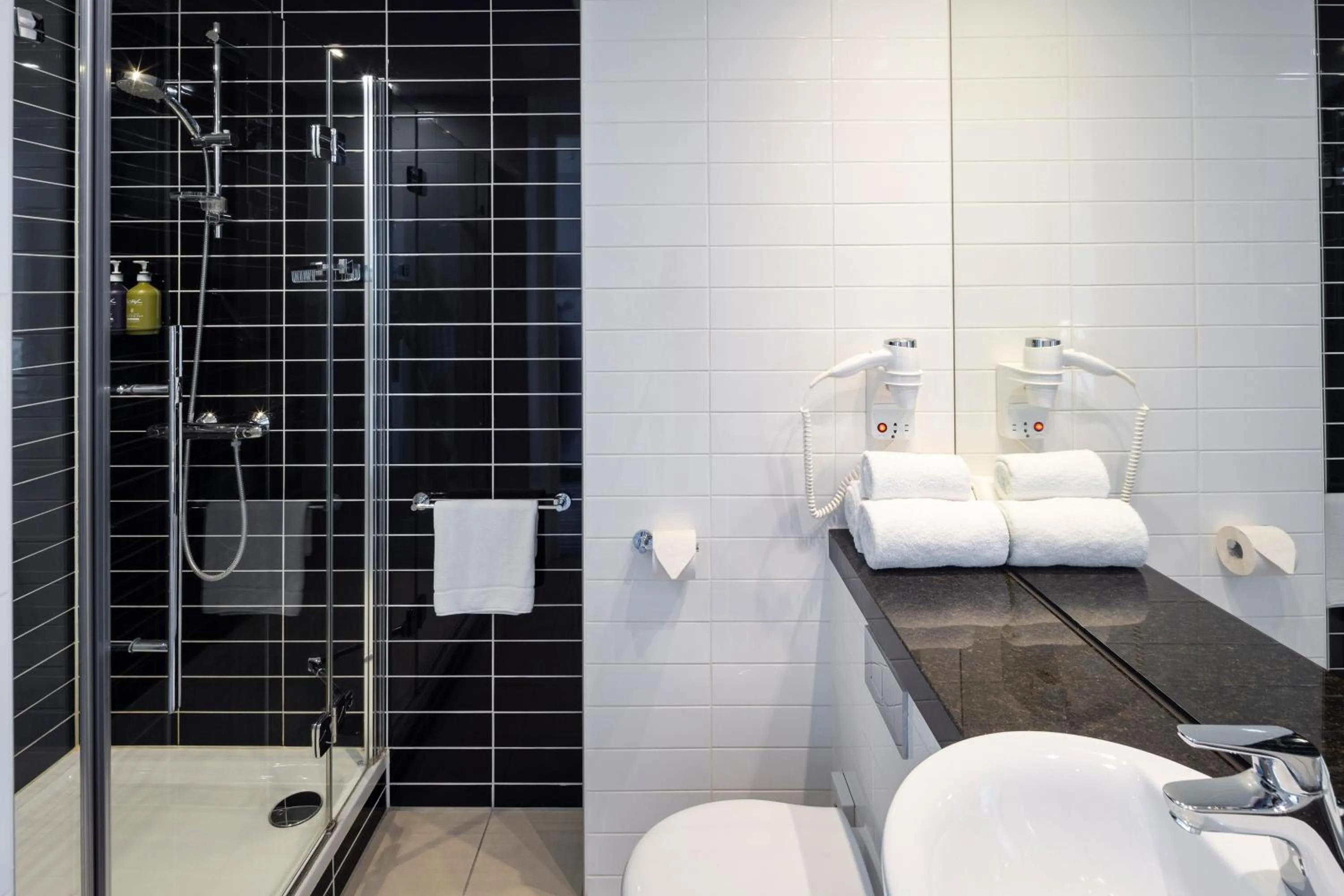 Shower in Holiday Inn Express Rotterdam - Central Station by IHG