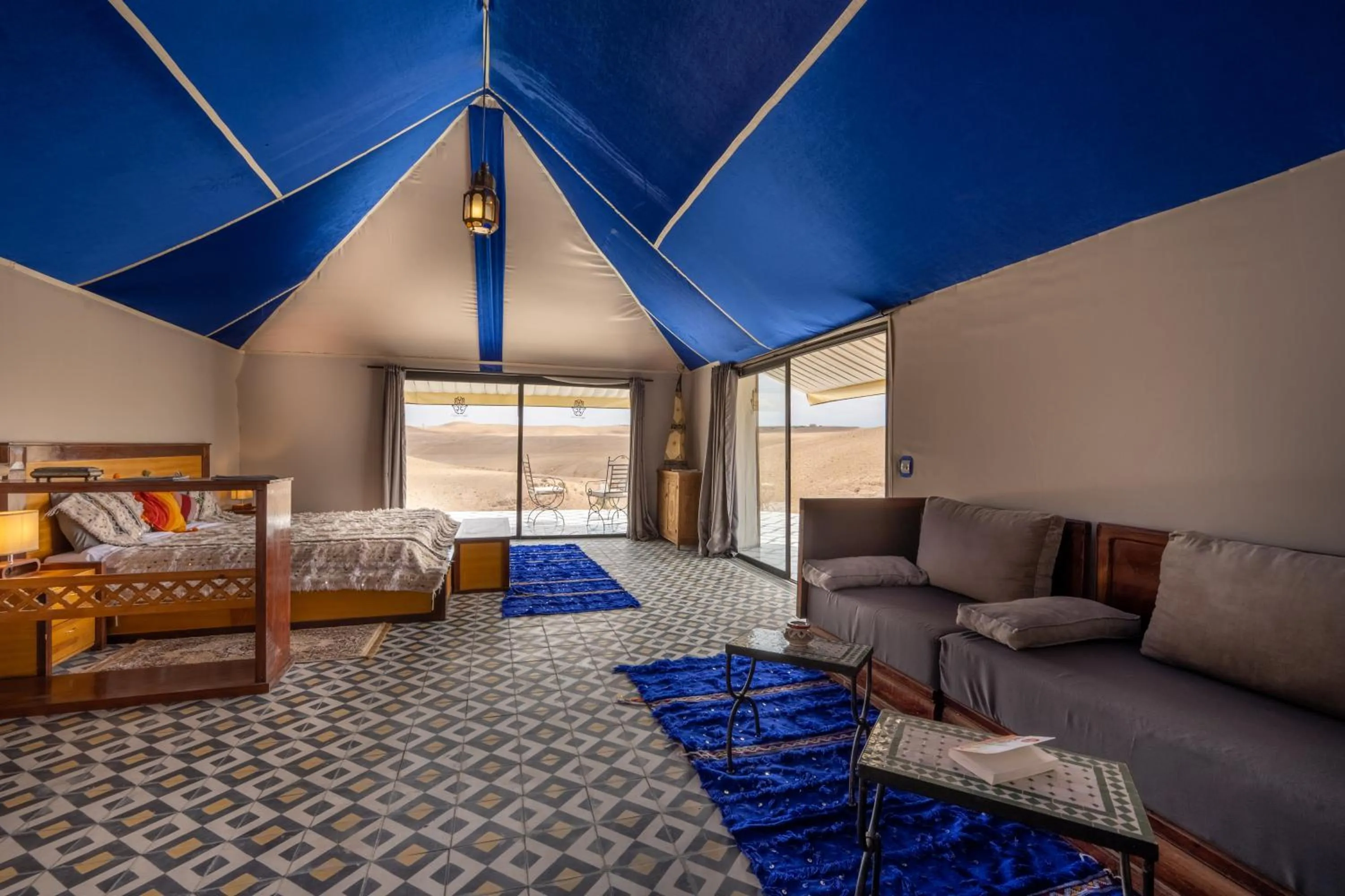 Bed in Canyon Lodge Désert Agafay