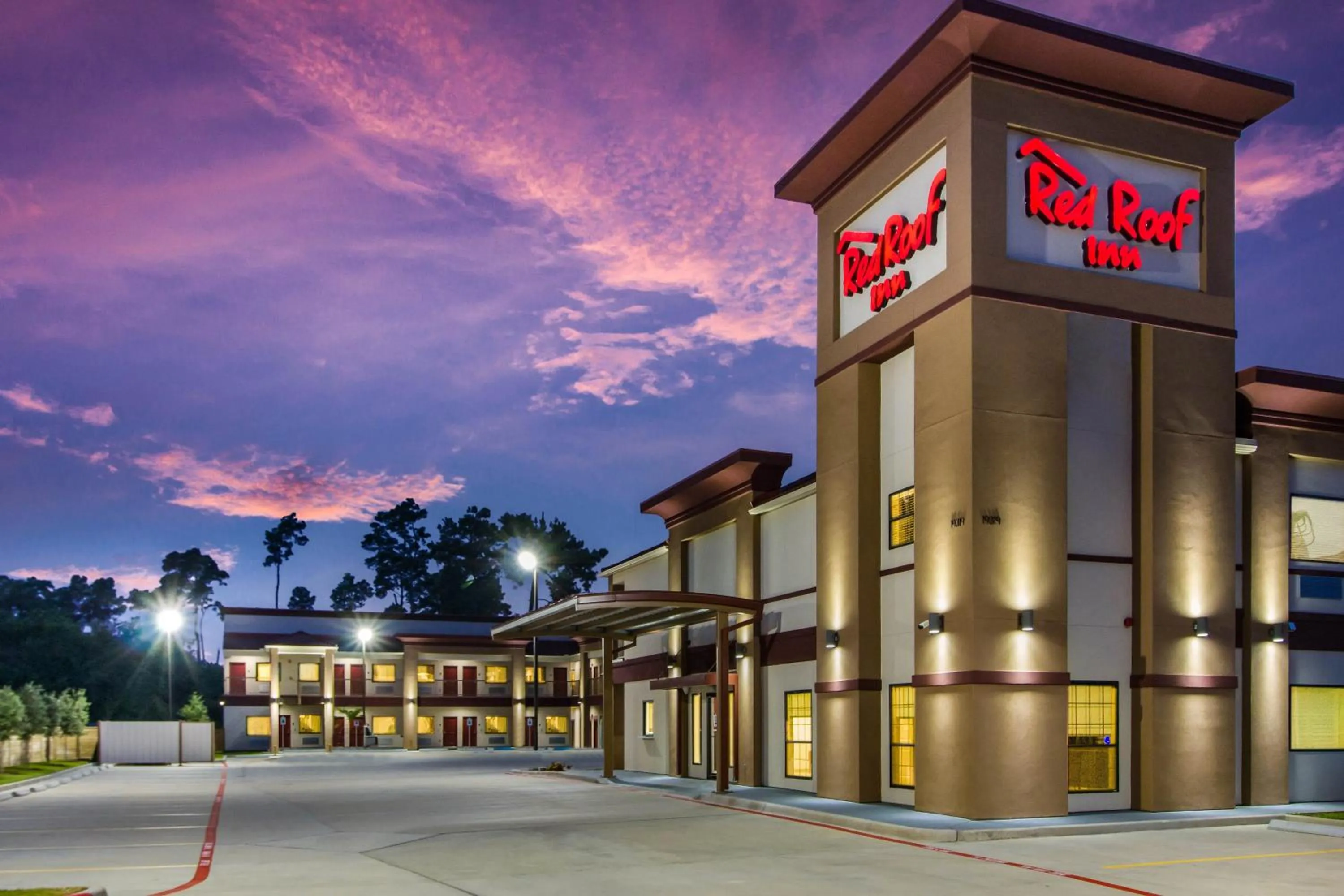 Property building in Red Roof Inn Houston - Willowbrook