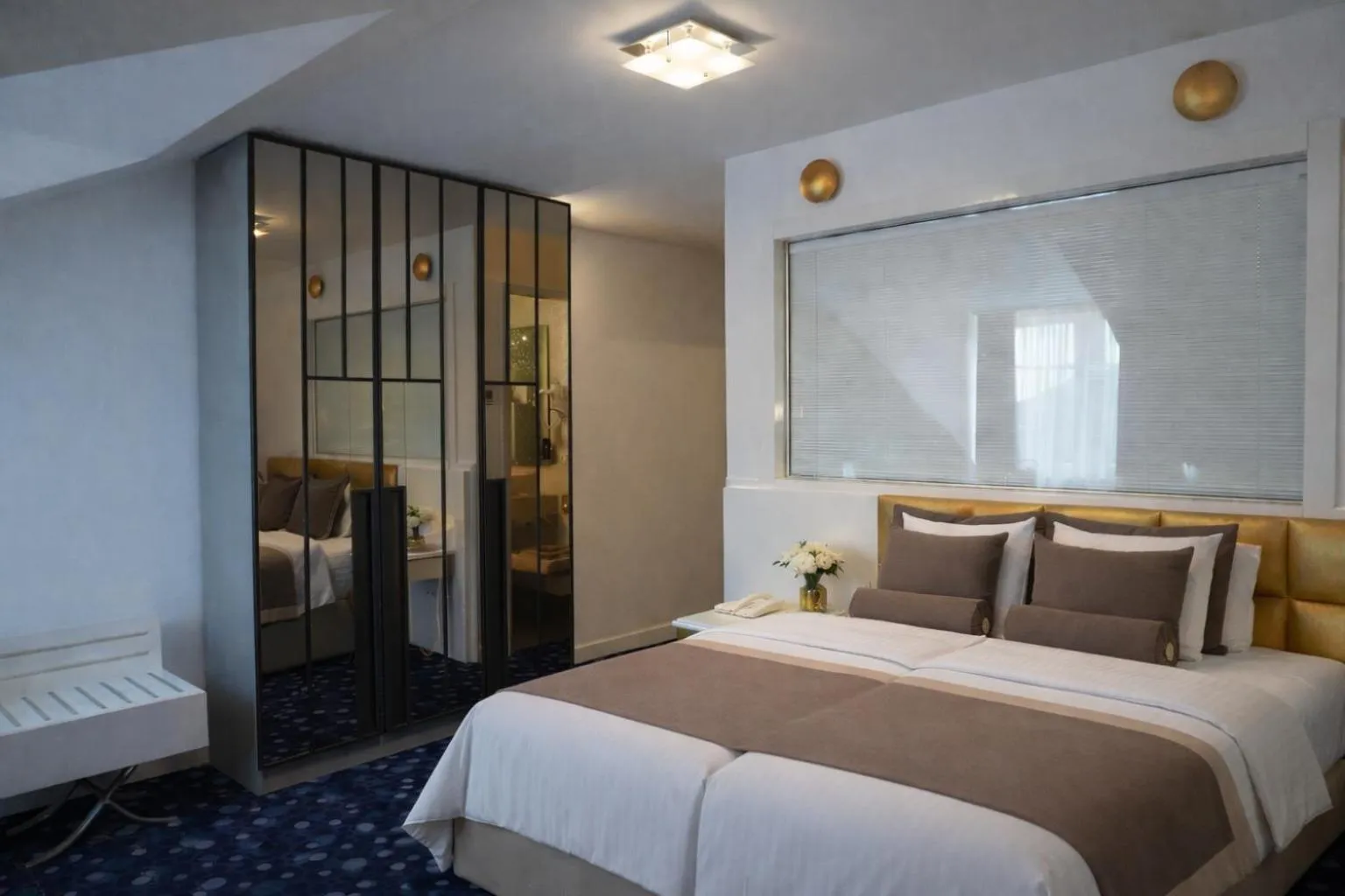 Bed in Hotel Bayer's