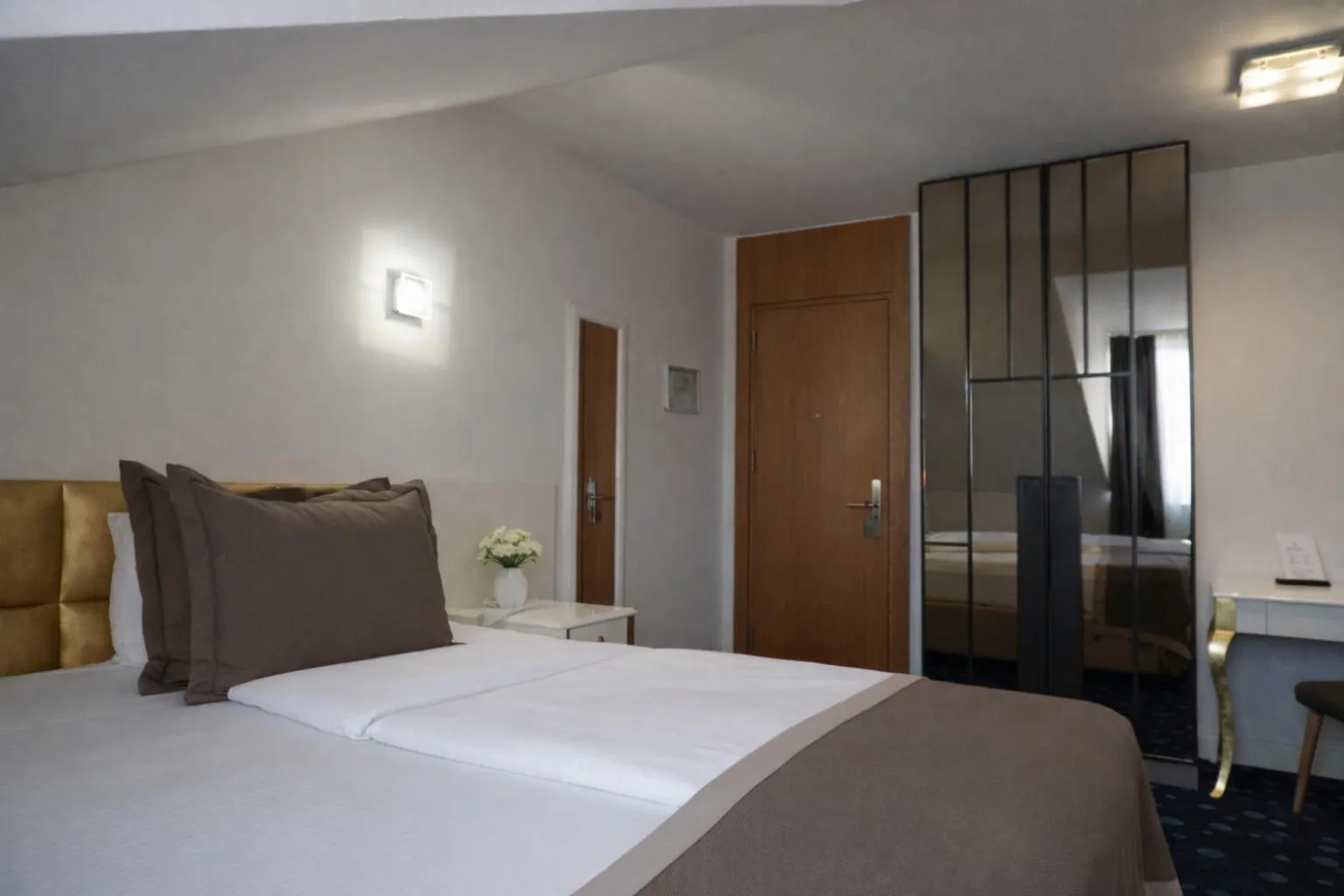 Bed in Hotel Bayer's