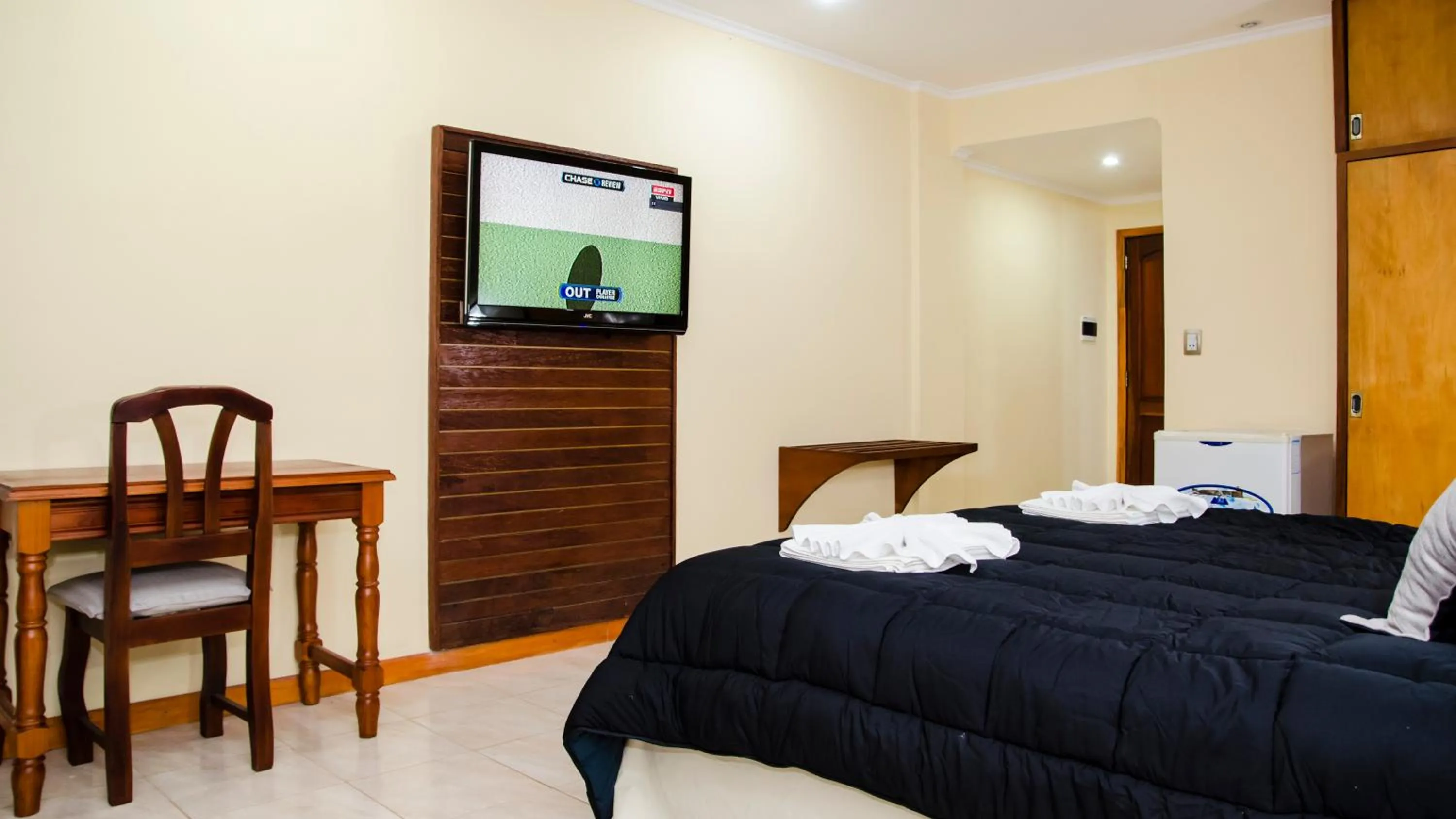 TV and multimedia, Bed in Hotel Carmen