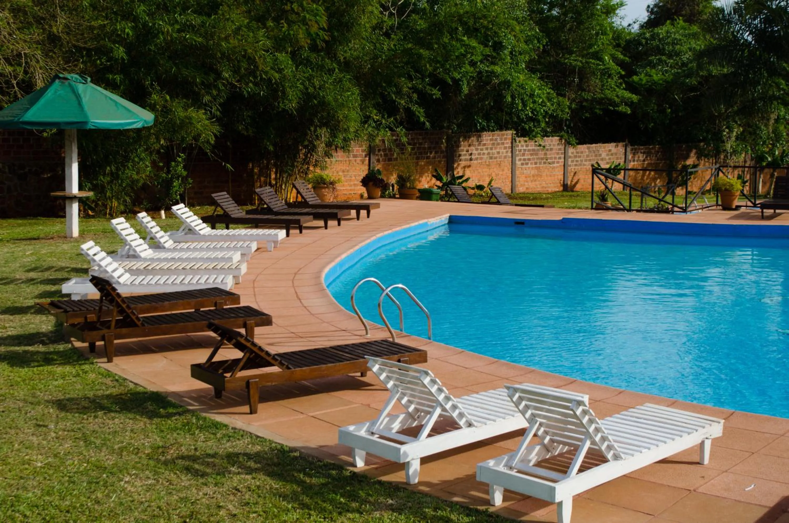 Swimming pool in Hotel Carmen