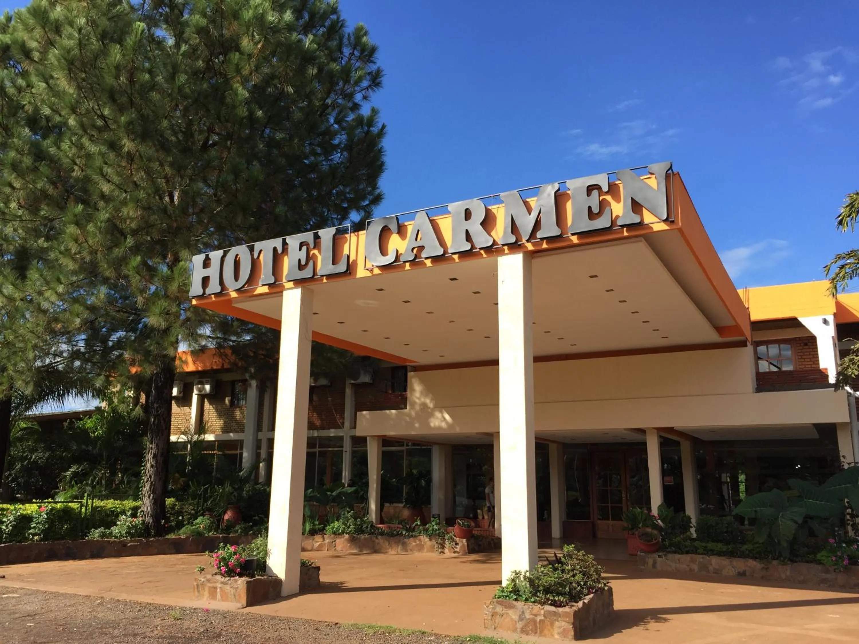 Facade/entrance in Hotel Carmen