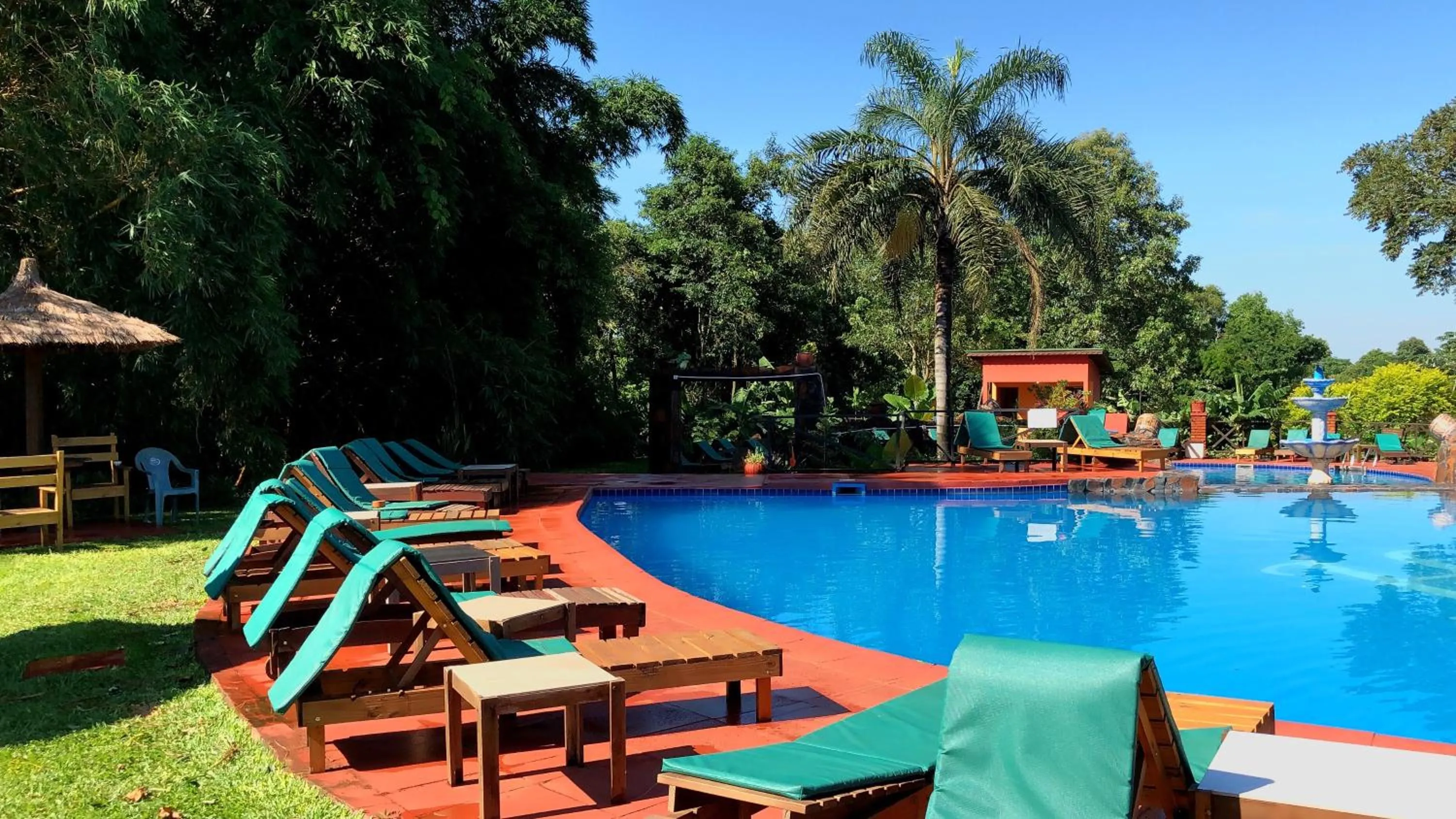 Swimming pool in Hotel Carmen