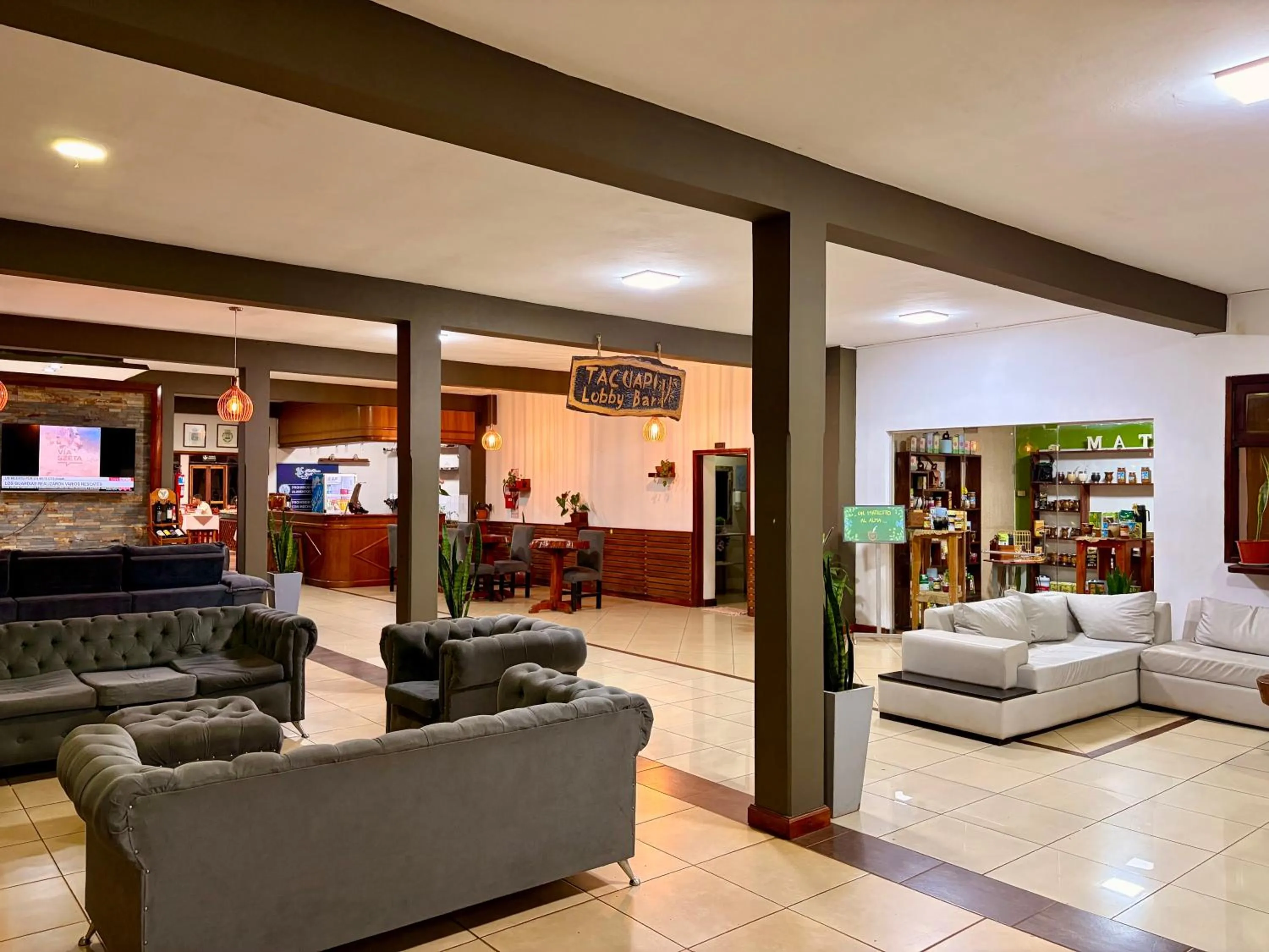 TV and multimedia in Hotel Carmen