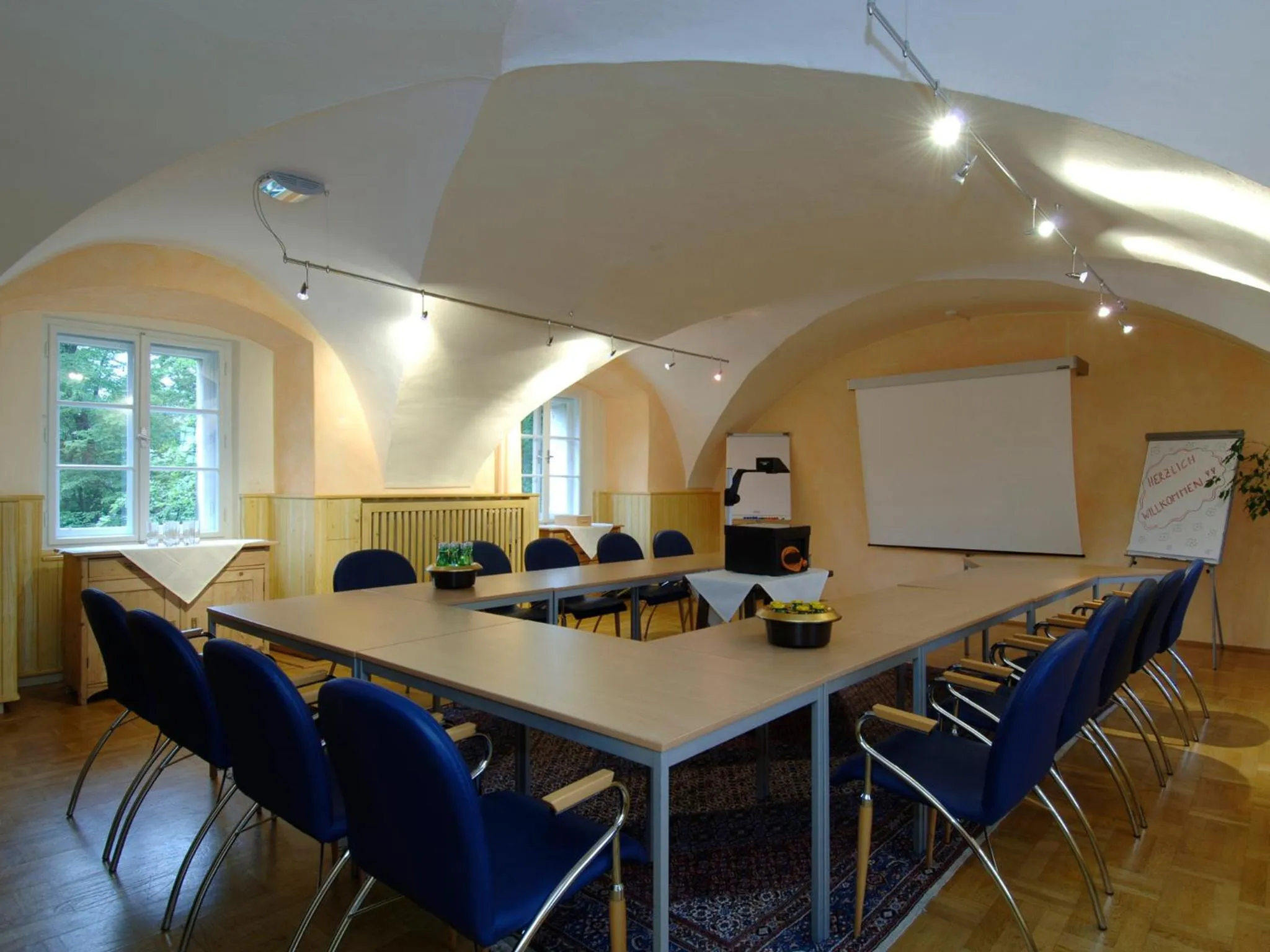 Business facilities in Burg Deutschlandsberg