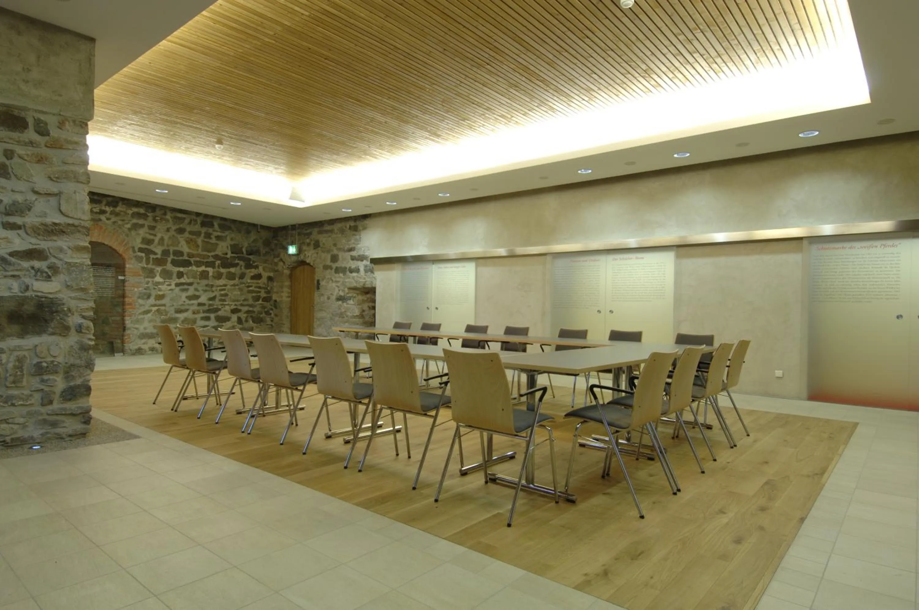 Business facilities in Burg Deutschlandsberg