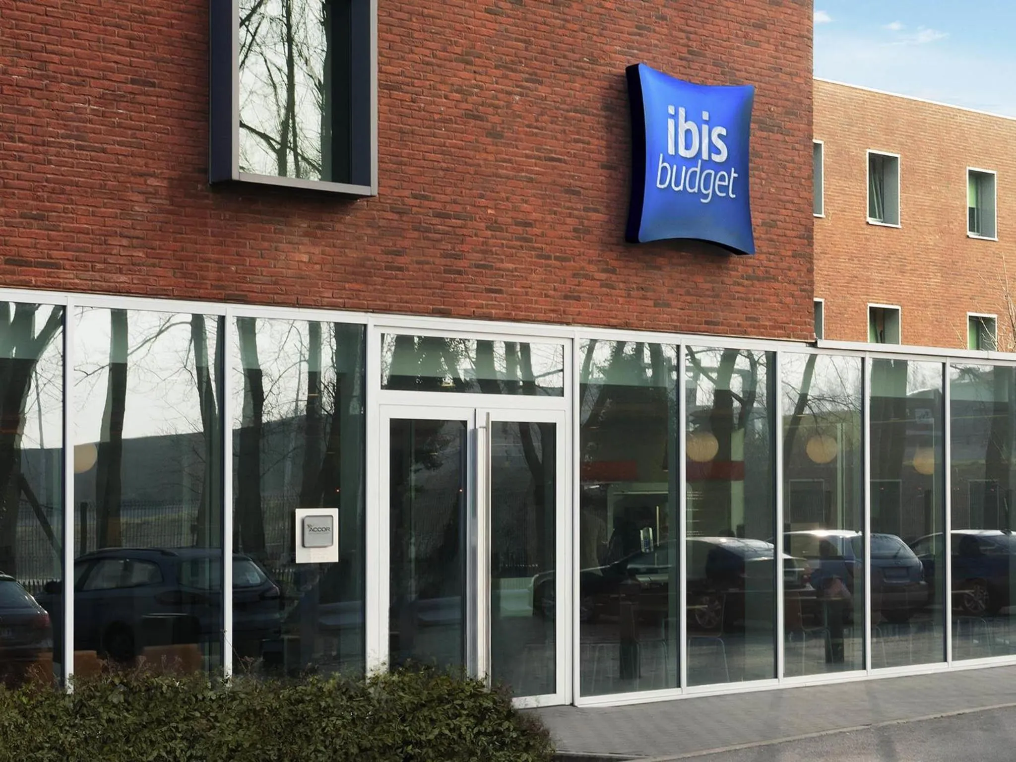 Property building in ibis Budget Brussels South Ruisbroek