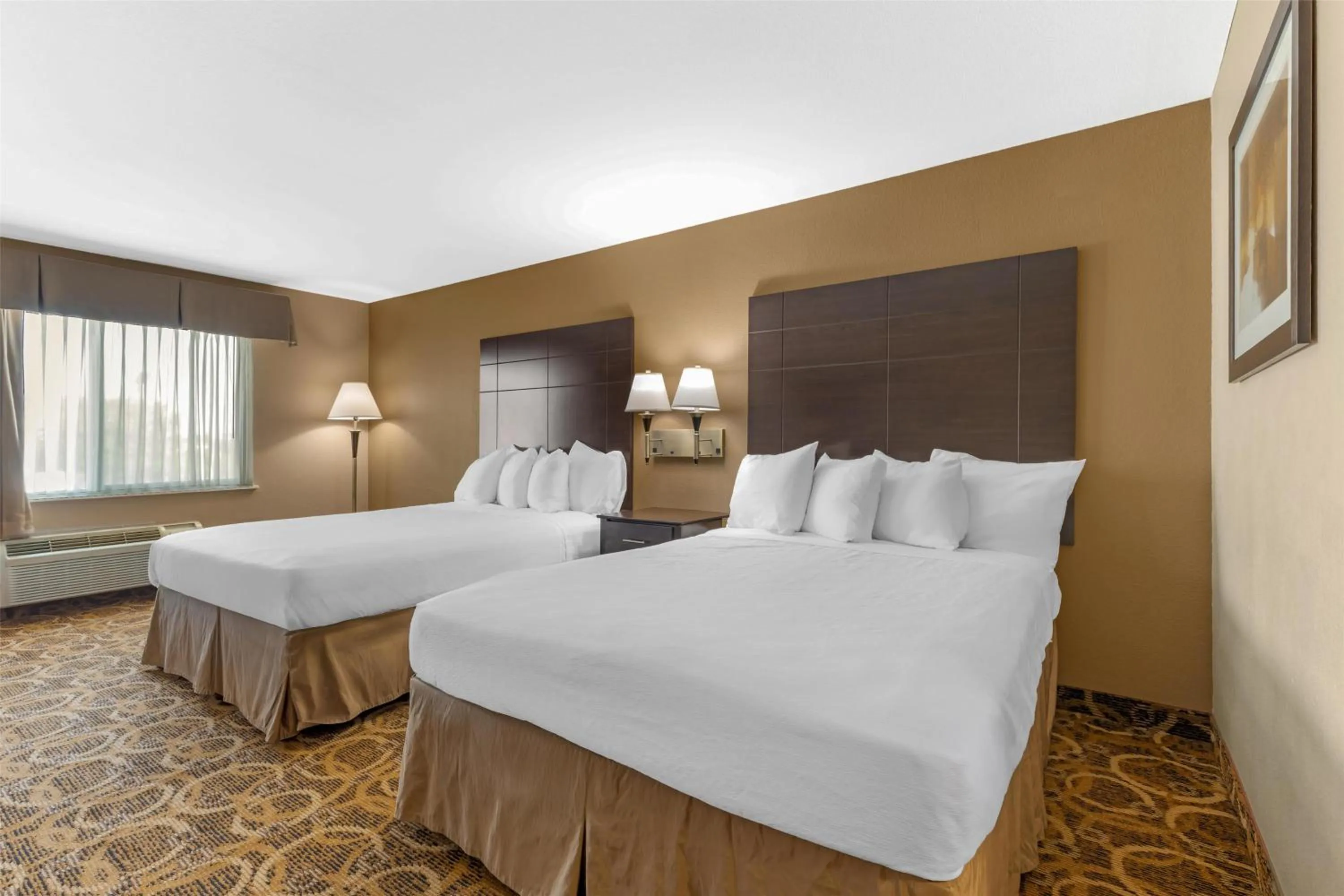 Bedroom, Bed in Best Western Northwest Inn