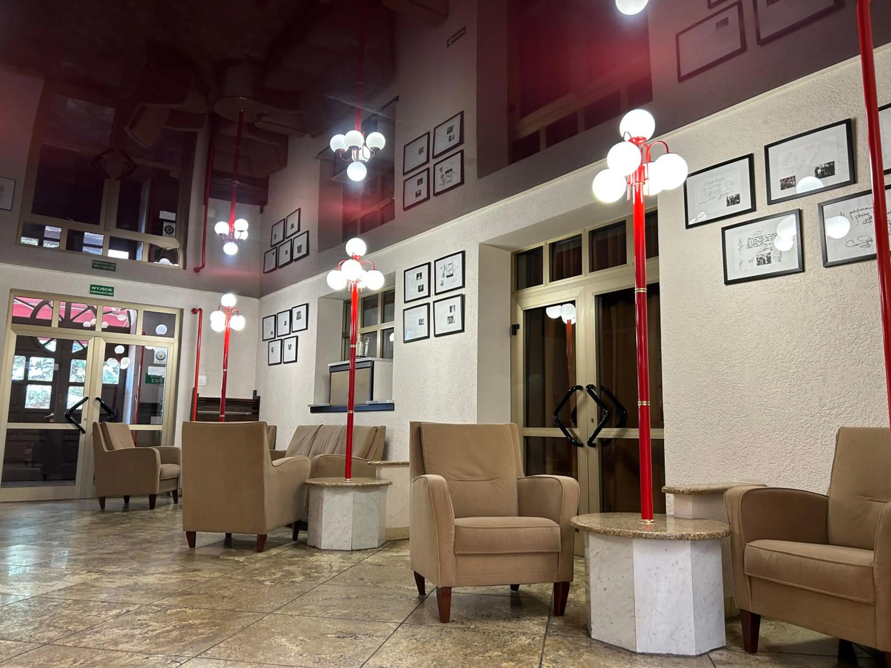 Lobby or reception in REST HOTEL VARIA Działdowo