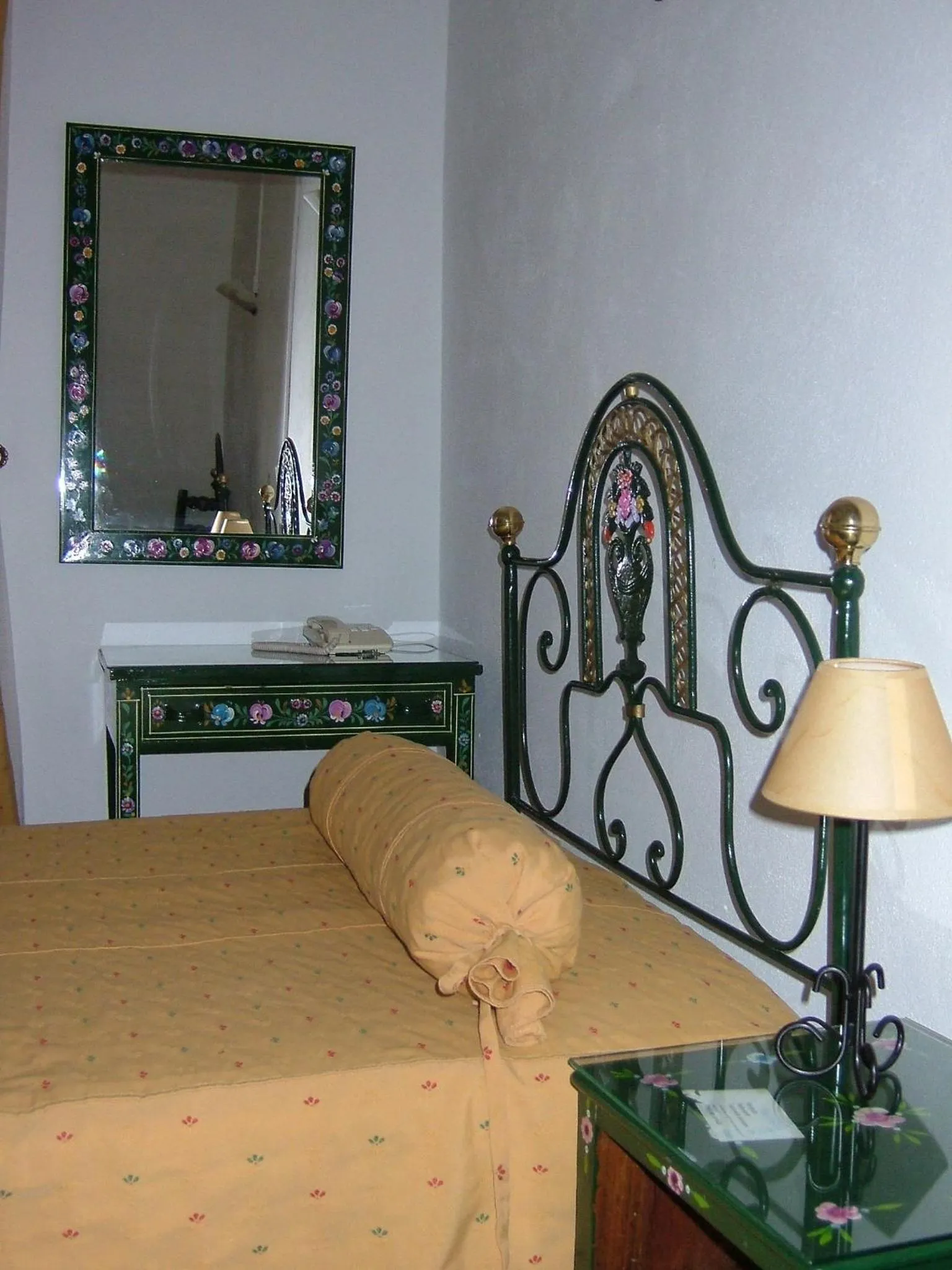 Bed in Alentejano Low Cost Hotel