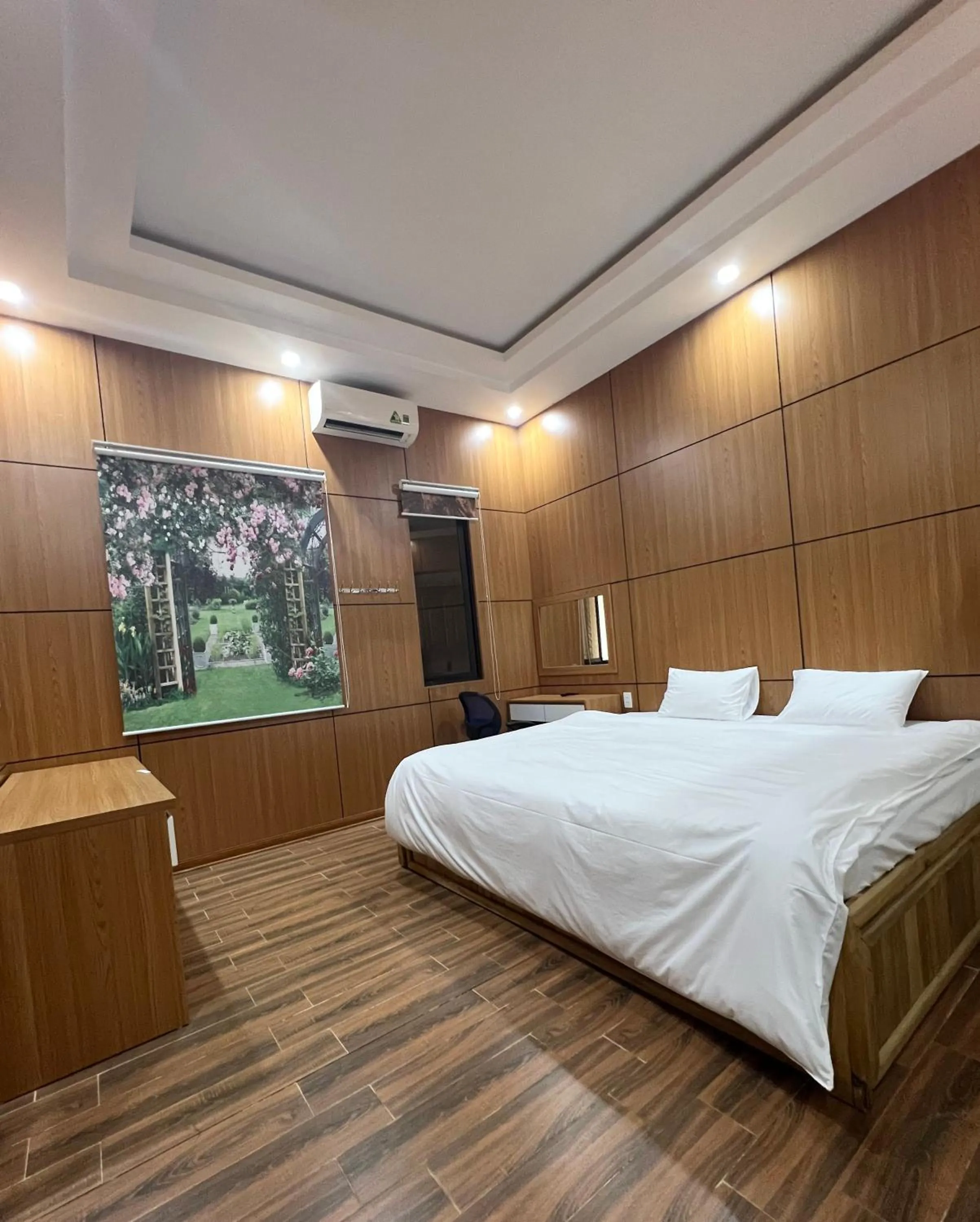 Bed in Golden Jungle House