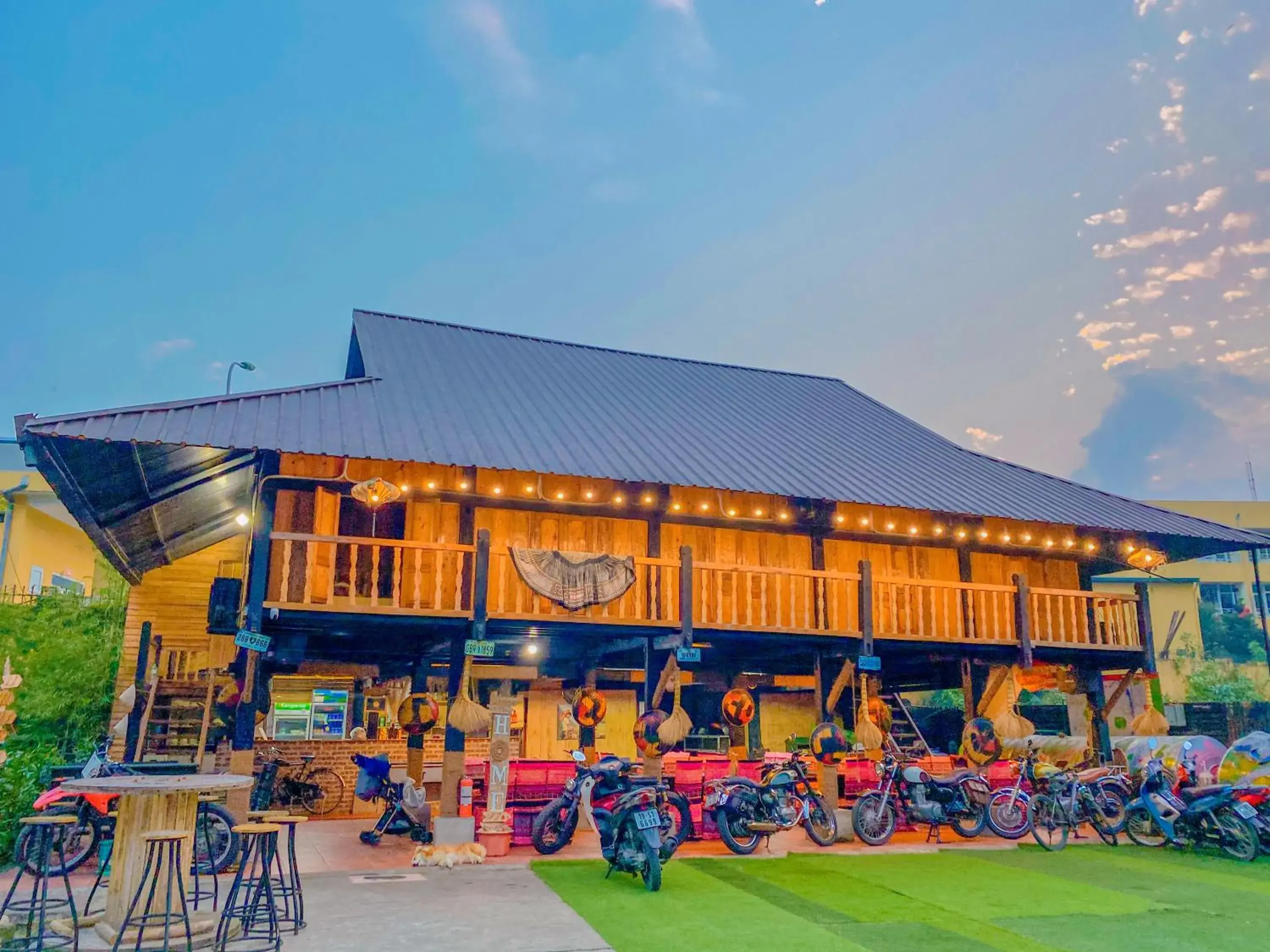 Deluxe Twin Room in Golden Jungle House Deluxe Twin Room in Golden Jungle House