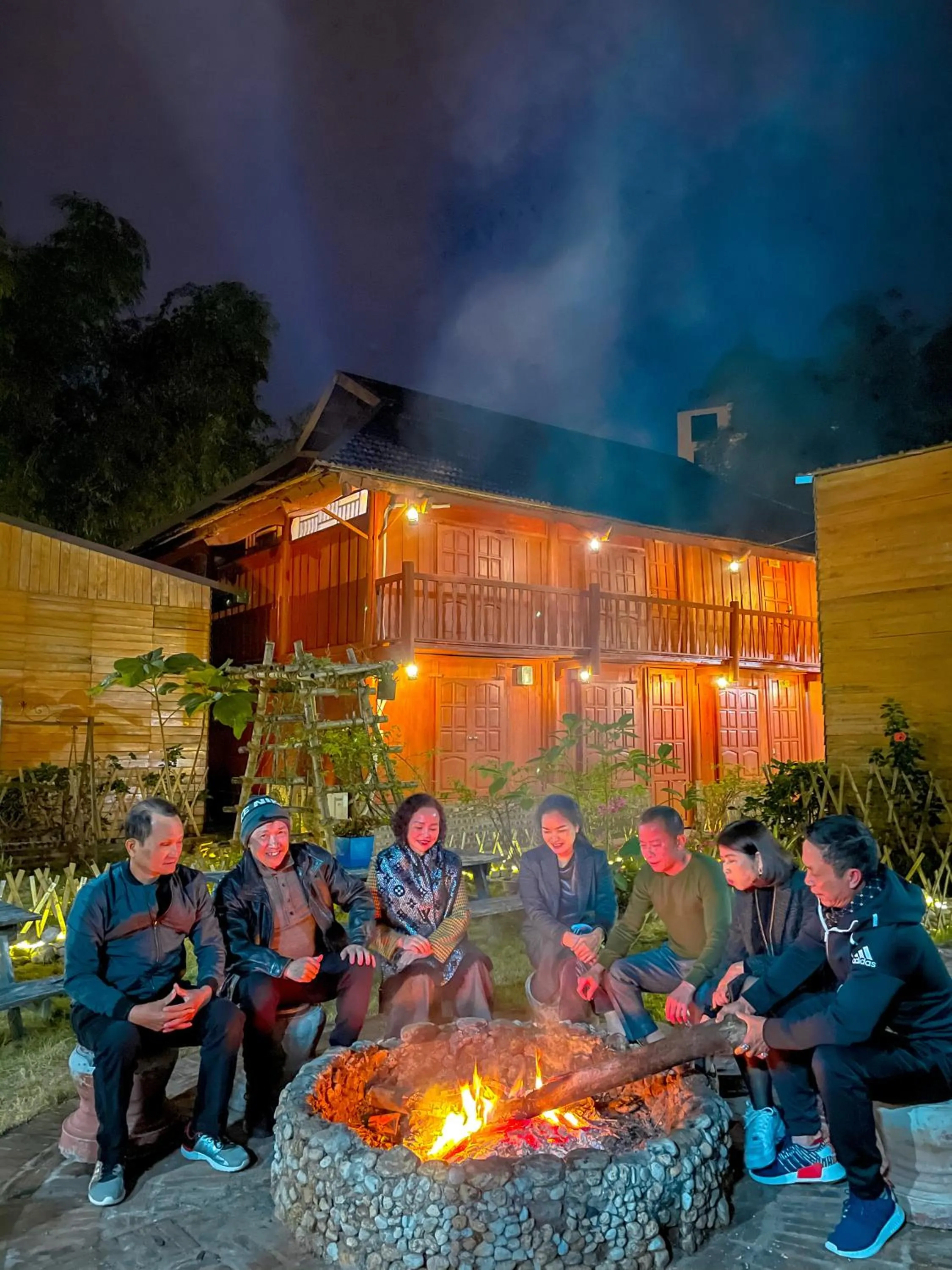 Garden in Golden Jungle House