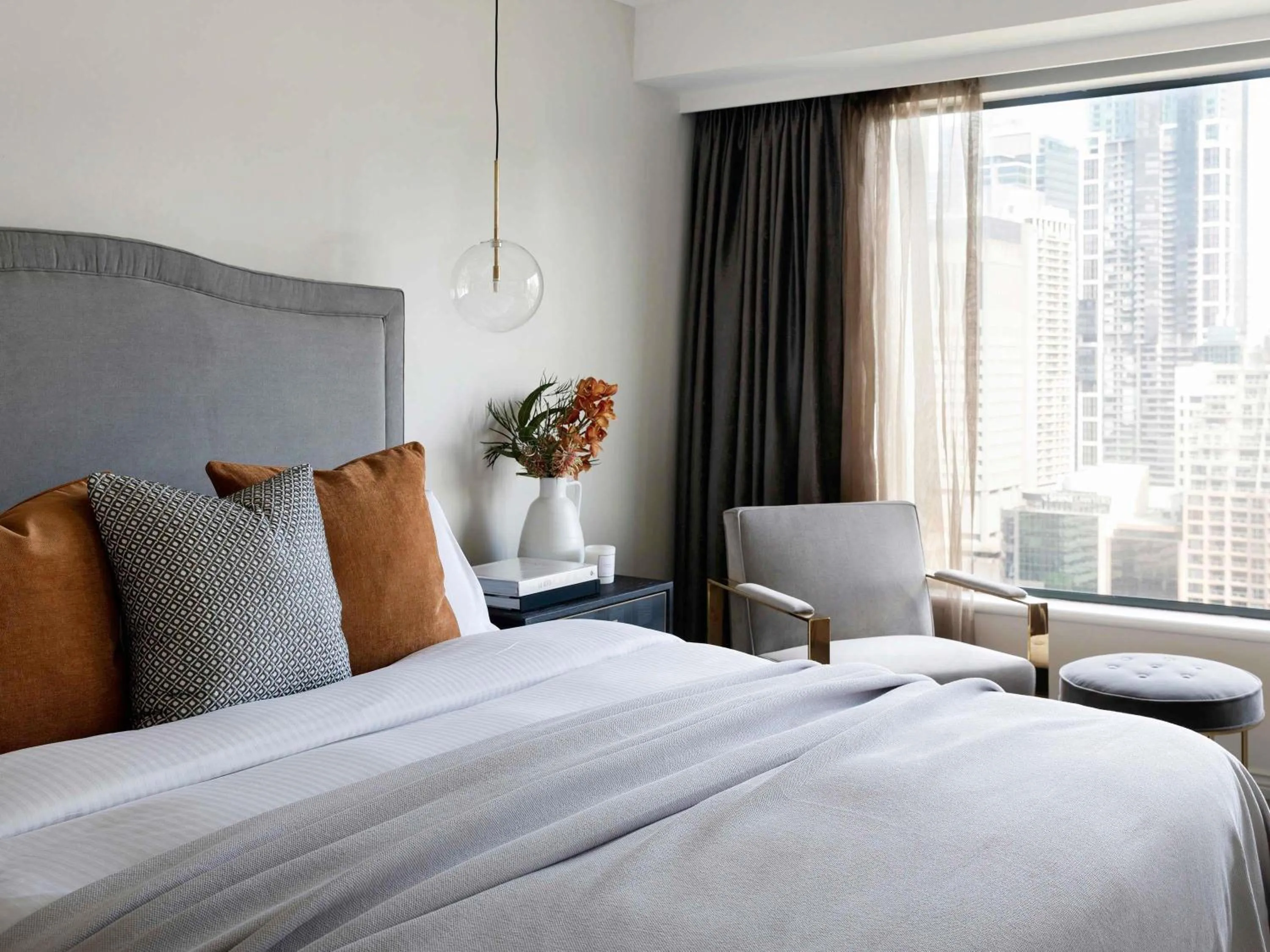 Property building, Bed in Pullman Sydney Hyde Park