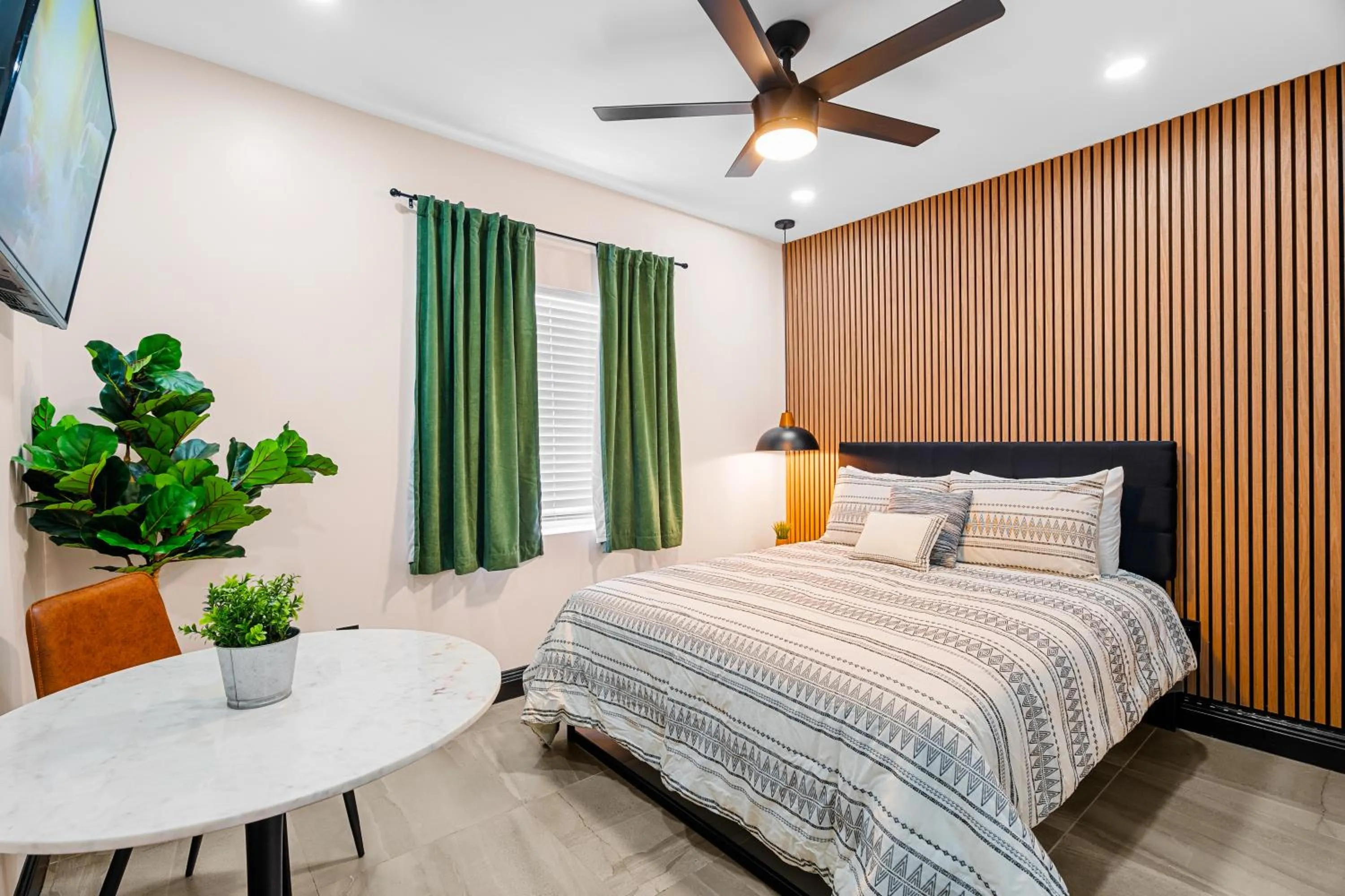 Bed in Baybreeze Apartments by Lowkl