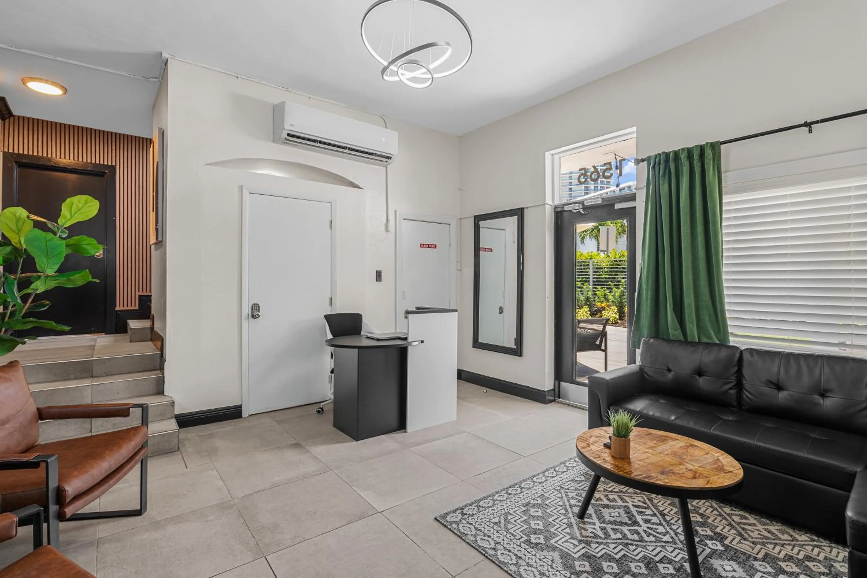 Lobby or reception in Baybreeze Apartments by Lowkl