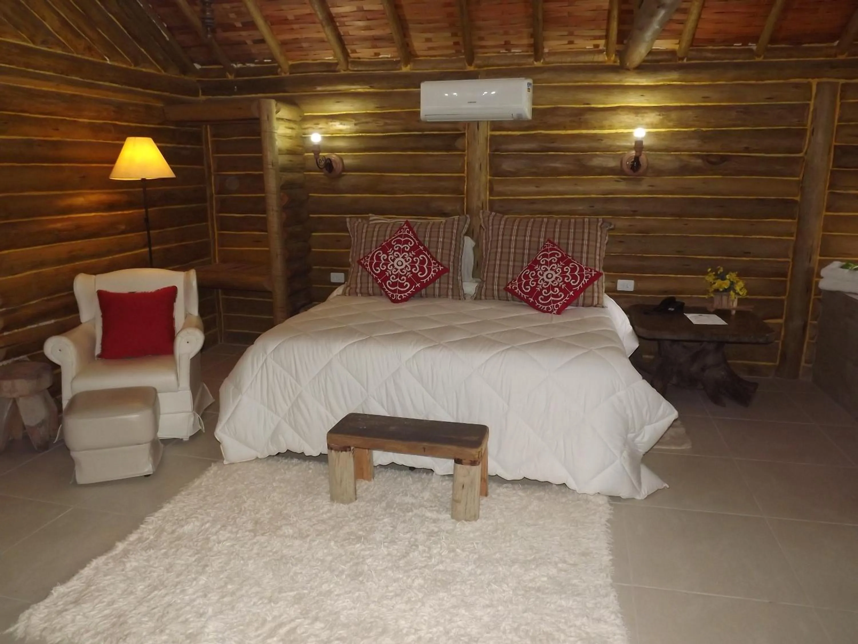 Photo of the whole room, Bed in Hotel Vivenda Penedo