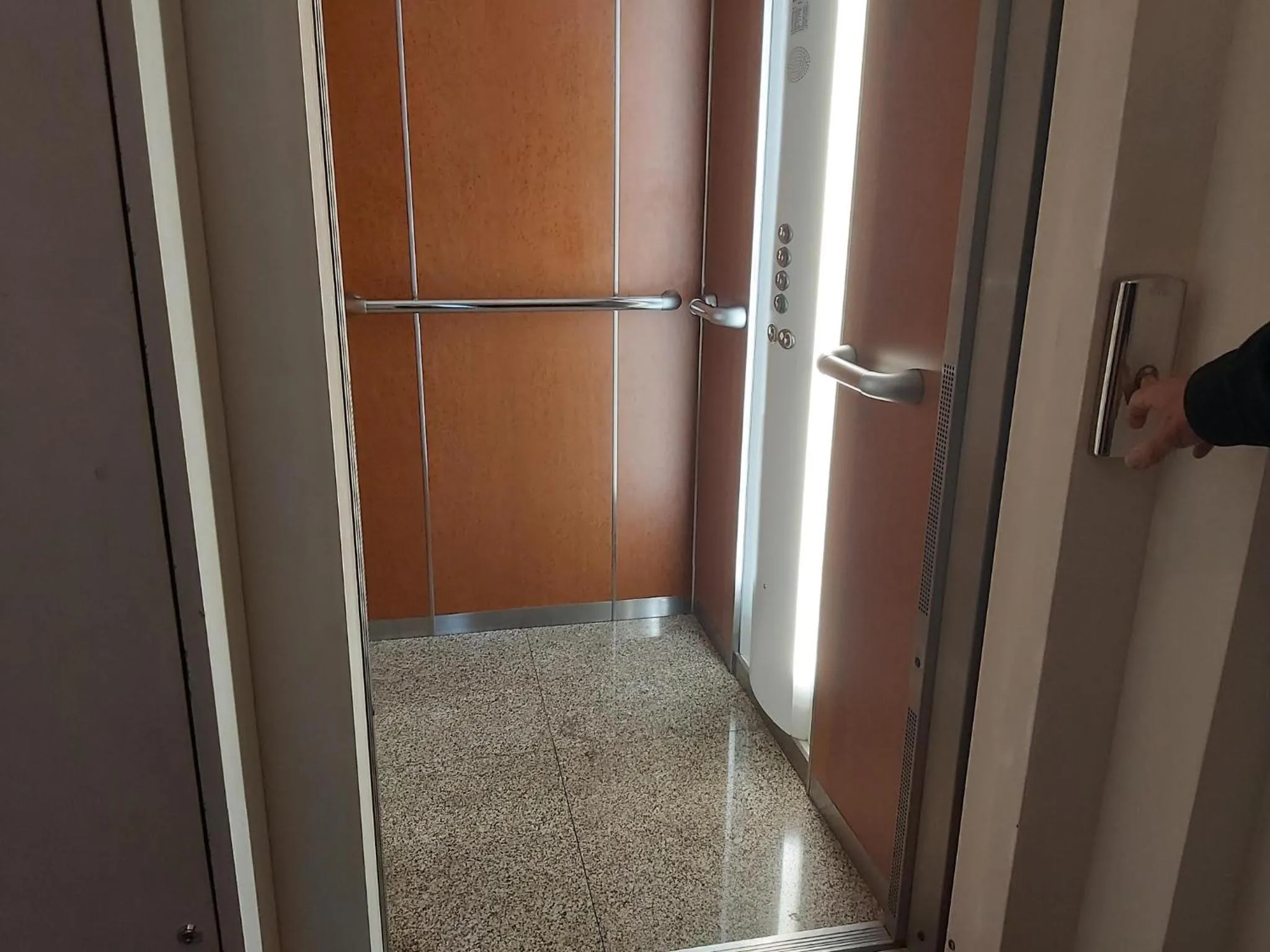 elevator in Solar Quinta de São Carlos