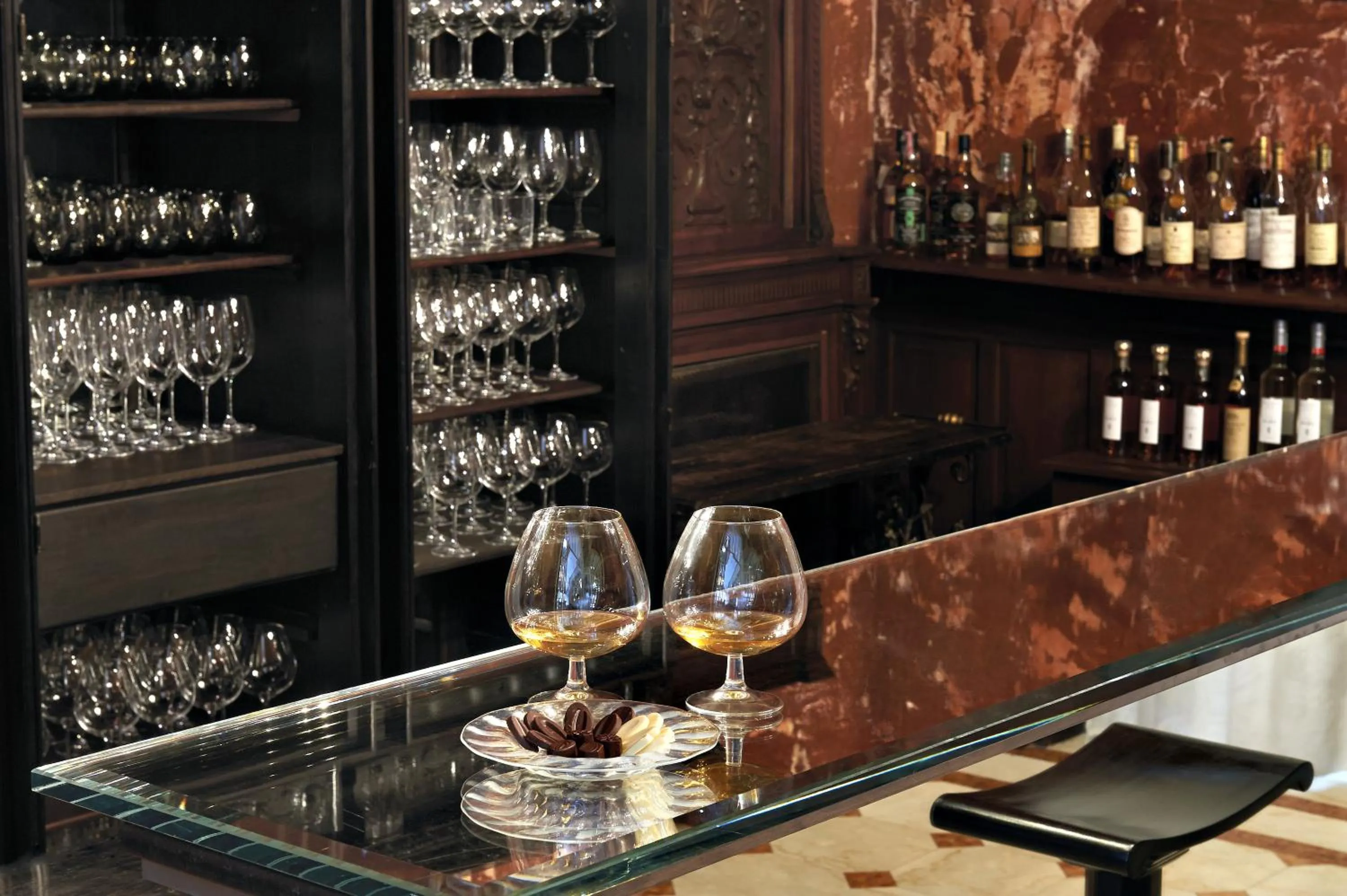 Drinks in Villa Laetitia