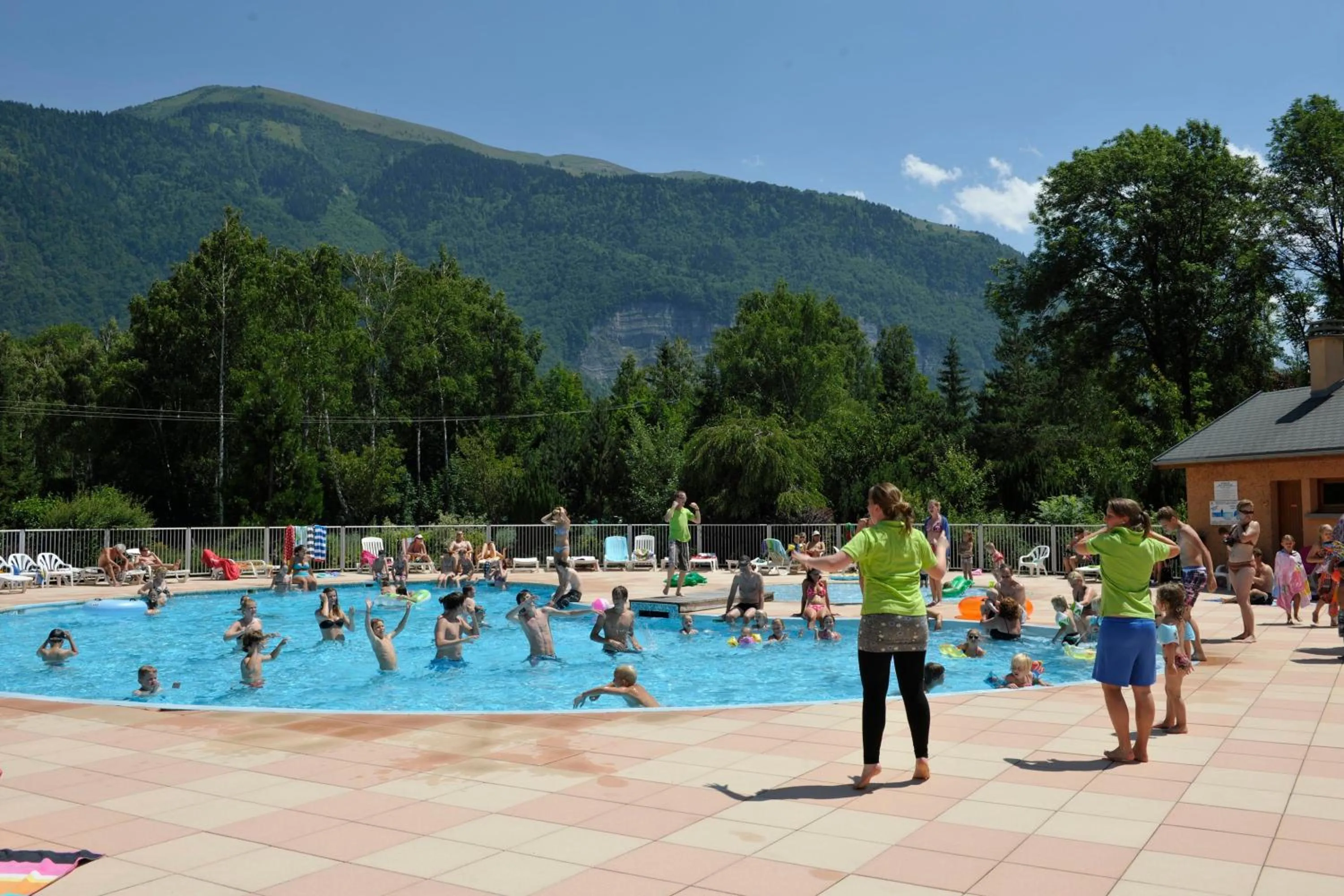 Swimming pool in Camping RCN Belledonne