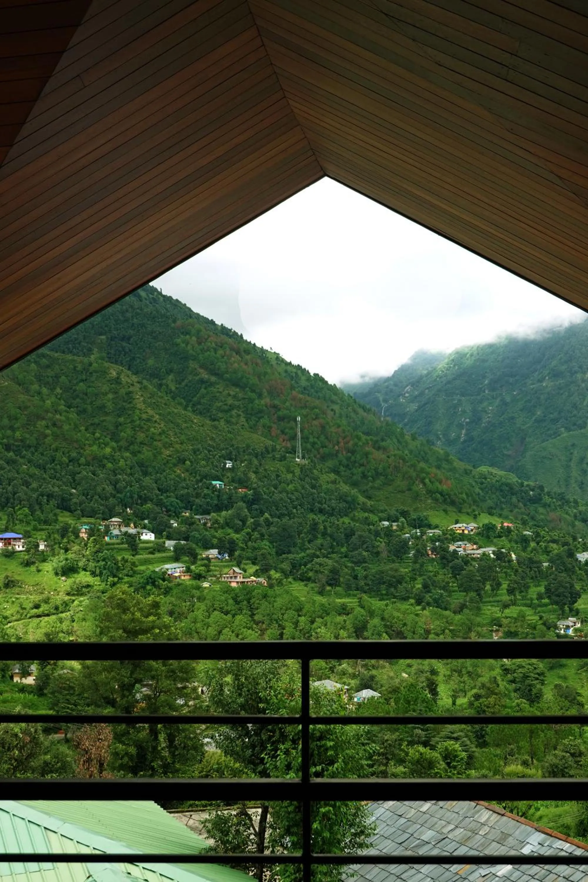 Balcony/Terrace in Araiya Palampur