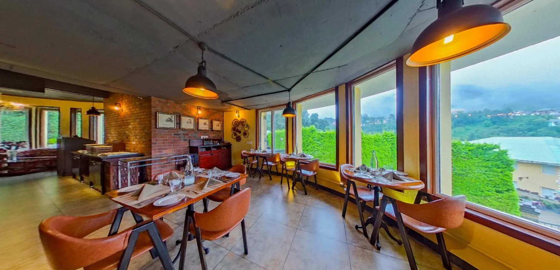 Restaurant/places to eat in Araiya Palampur