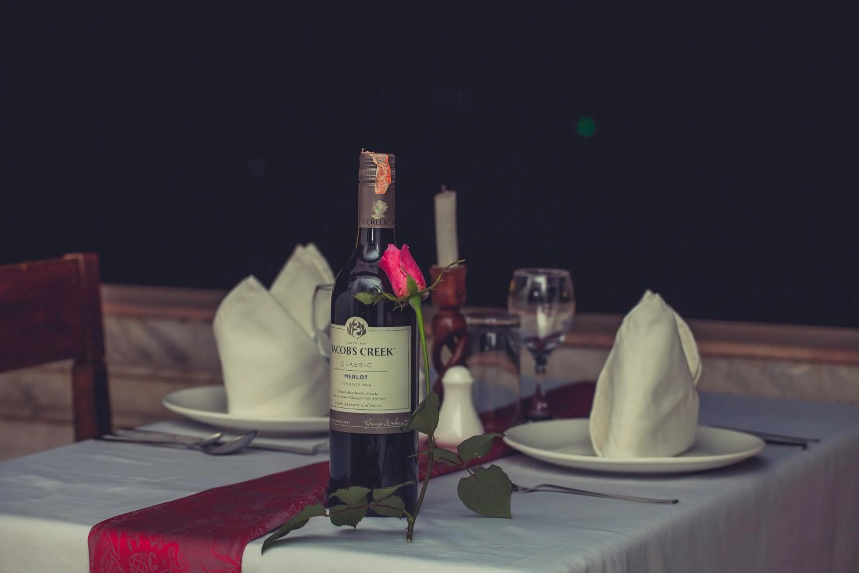 Restaurant/places to eat in Chef House Resort