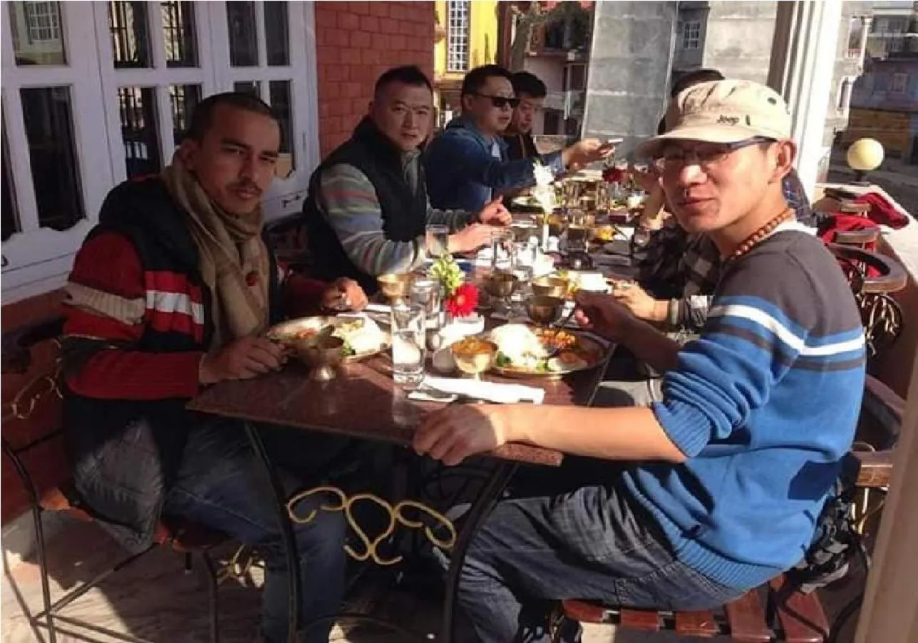 Restaurant/places to eat in Chef House Resort