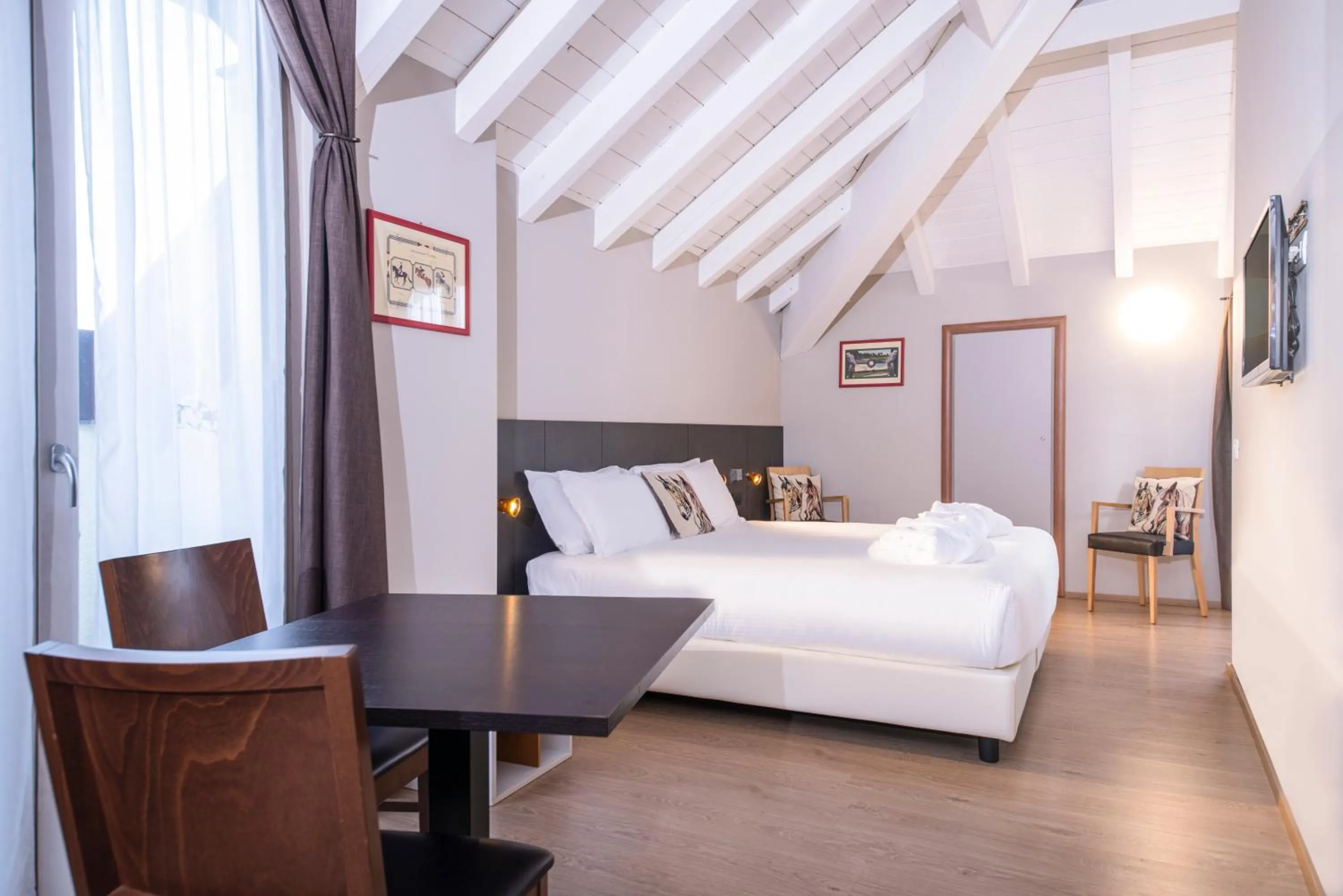 Bed in Hotel Osteria della Pista dal 1875