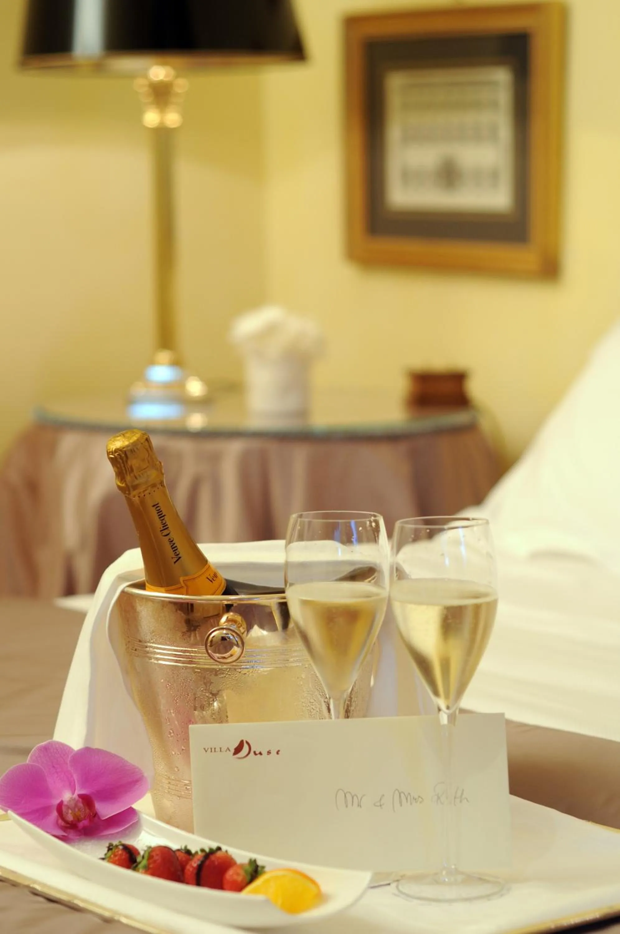 Decorative detail, Bed in Hotel Villa Duse