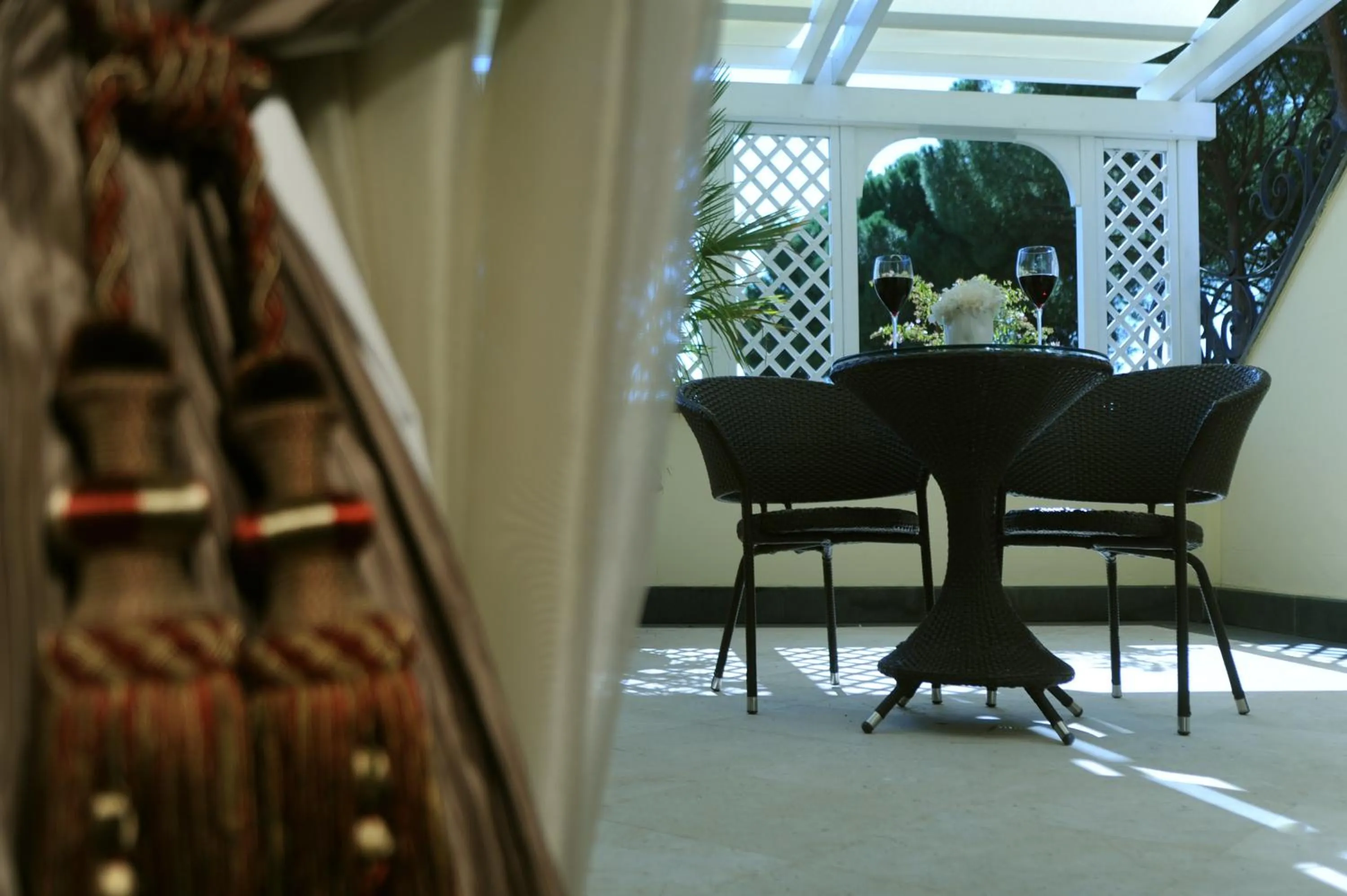 Seating area in Hotel Villa Duse