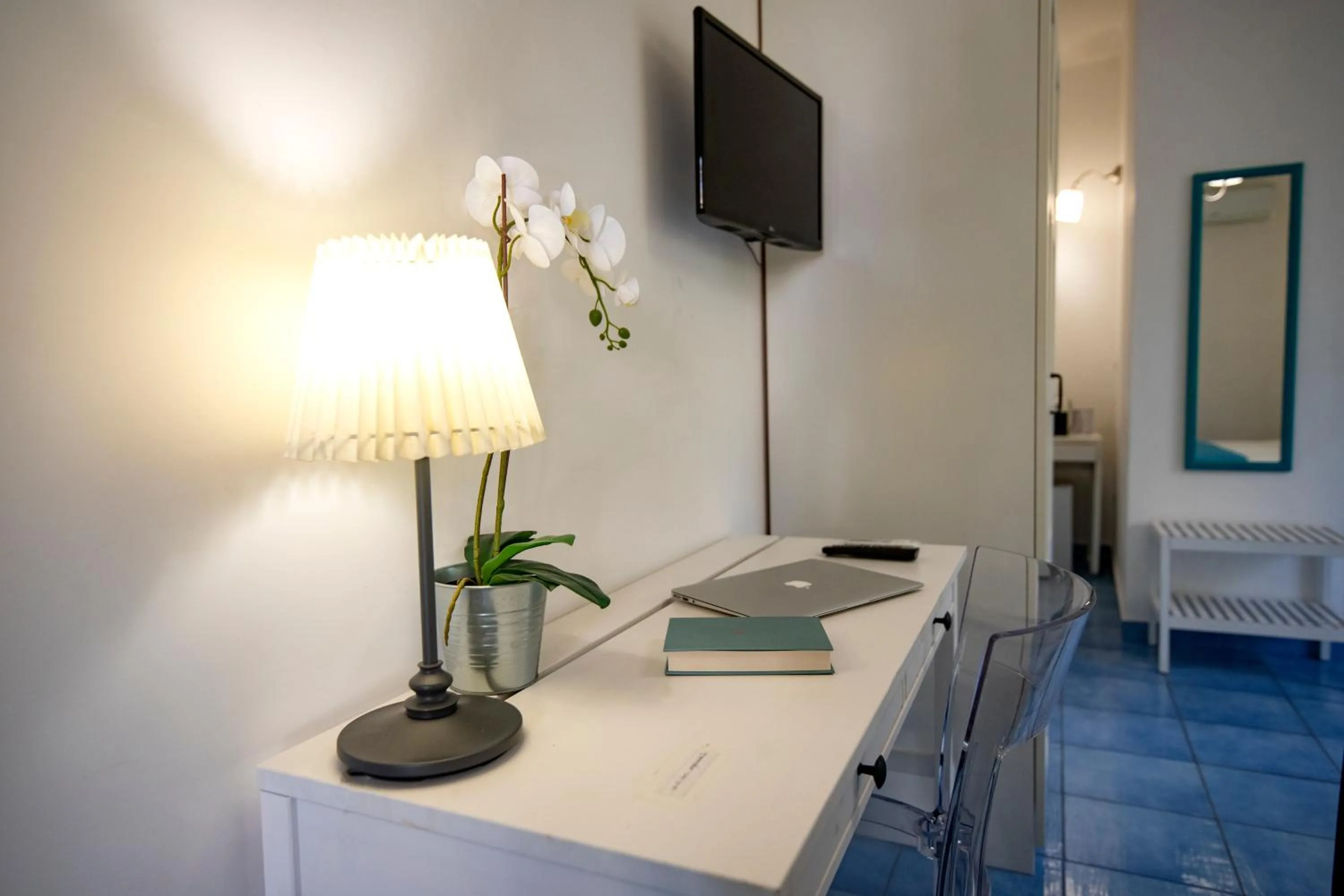 hair dresser in Sonnino B&B