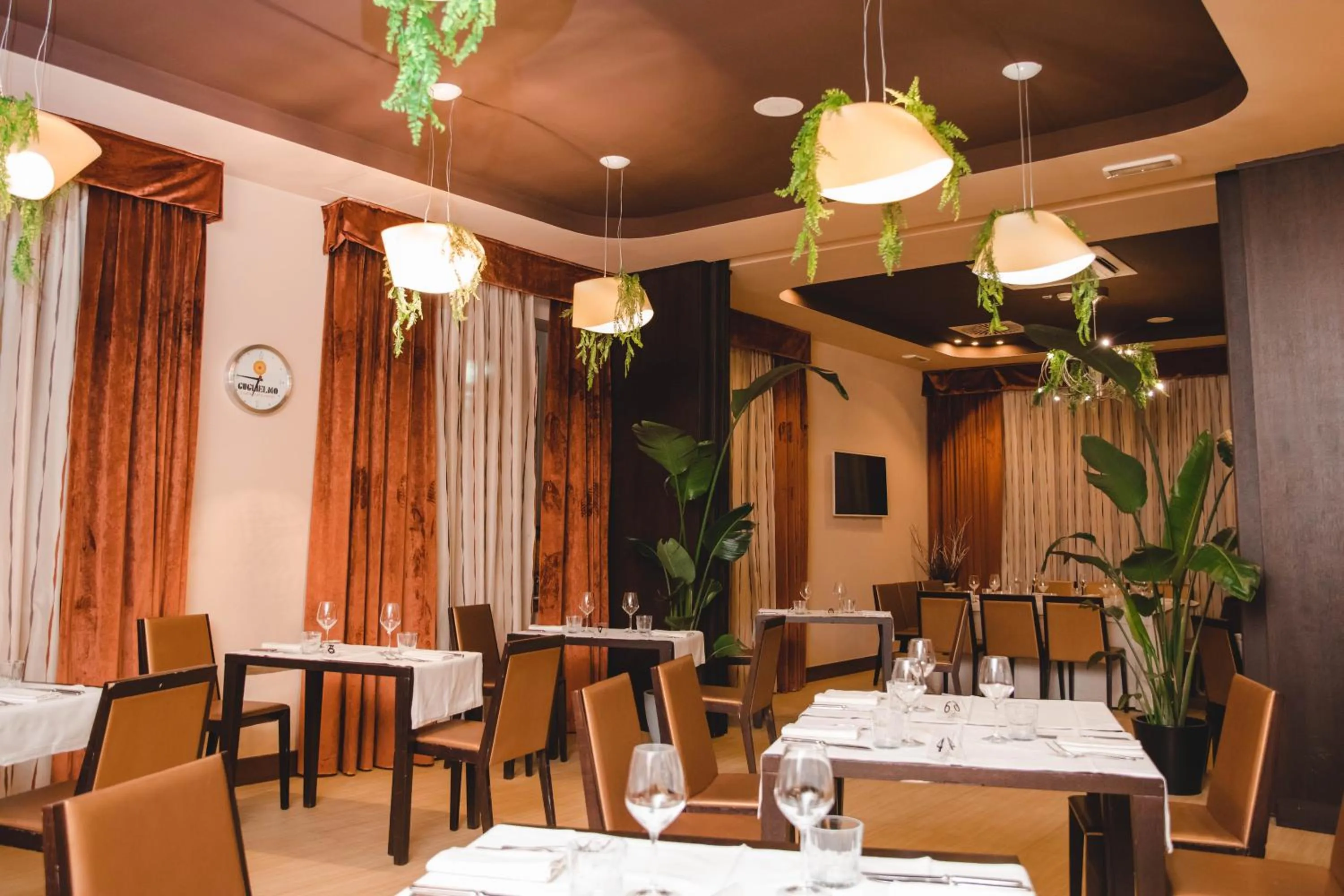 Restaurant/places to eat in Hotel Guglielmo