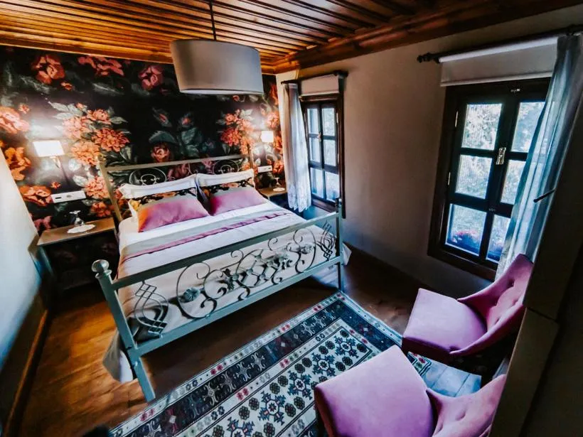 Bed in Misgibi Hotel