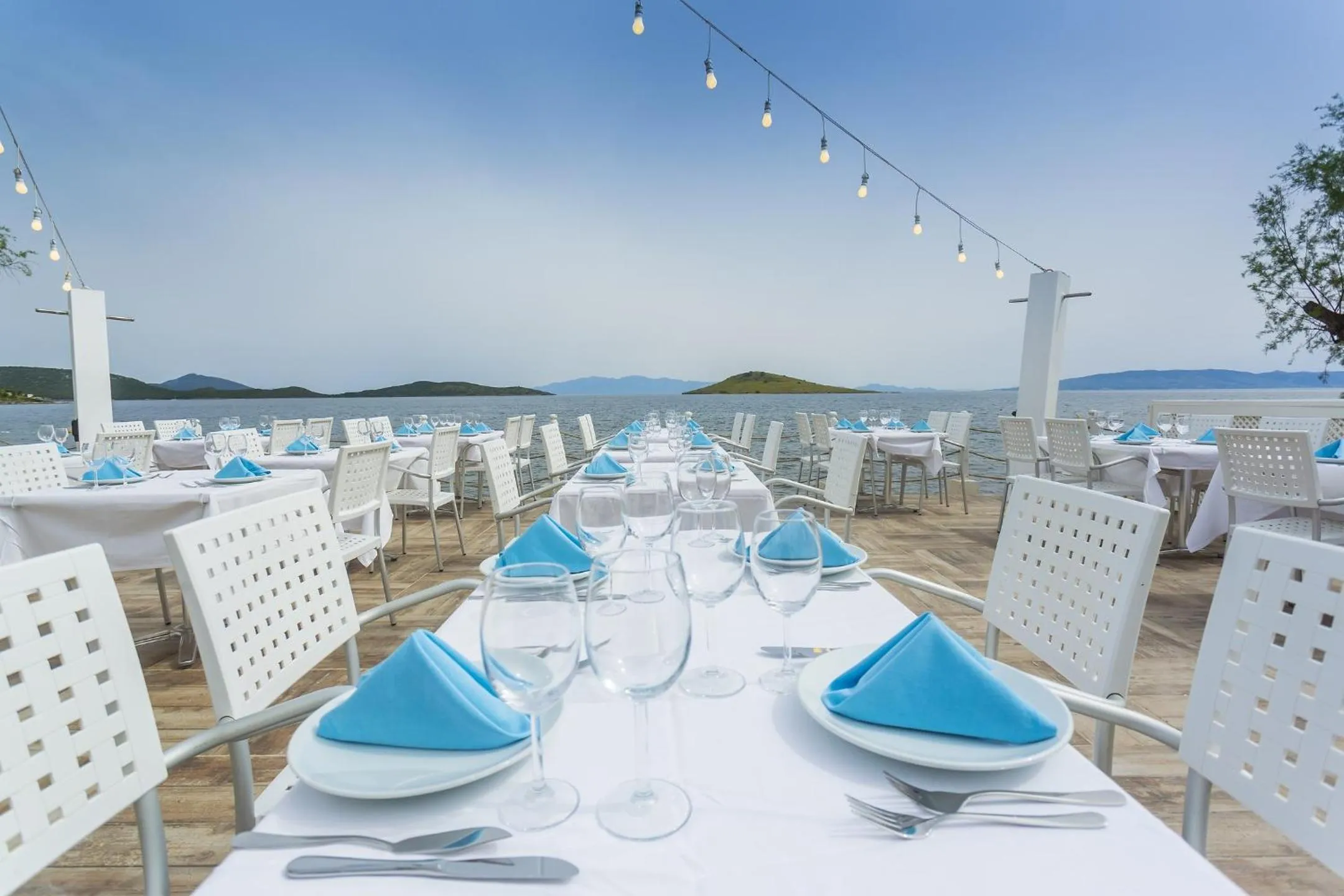 Restaurant/places to eat in Club Muskebi